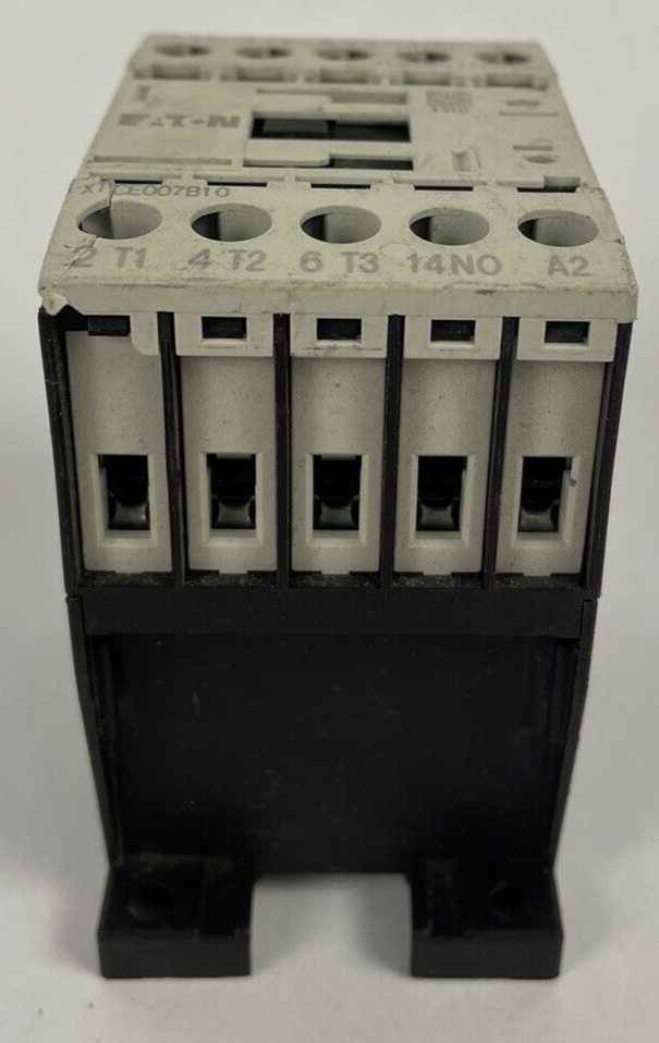 Eaton DIL M7-10 24V 3PH 600VAC 20A Contactor 3 Pole XTCE007B10 M007B DIN Rail
