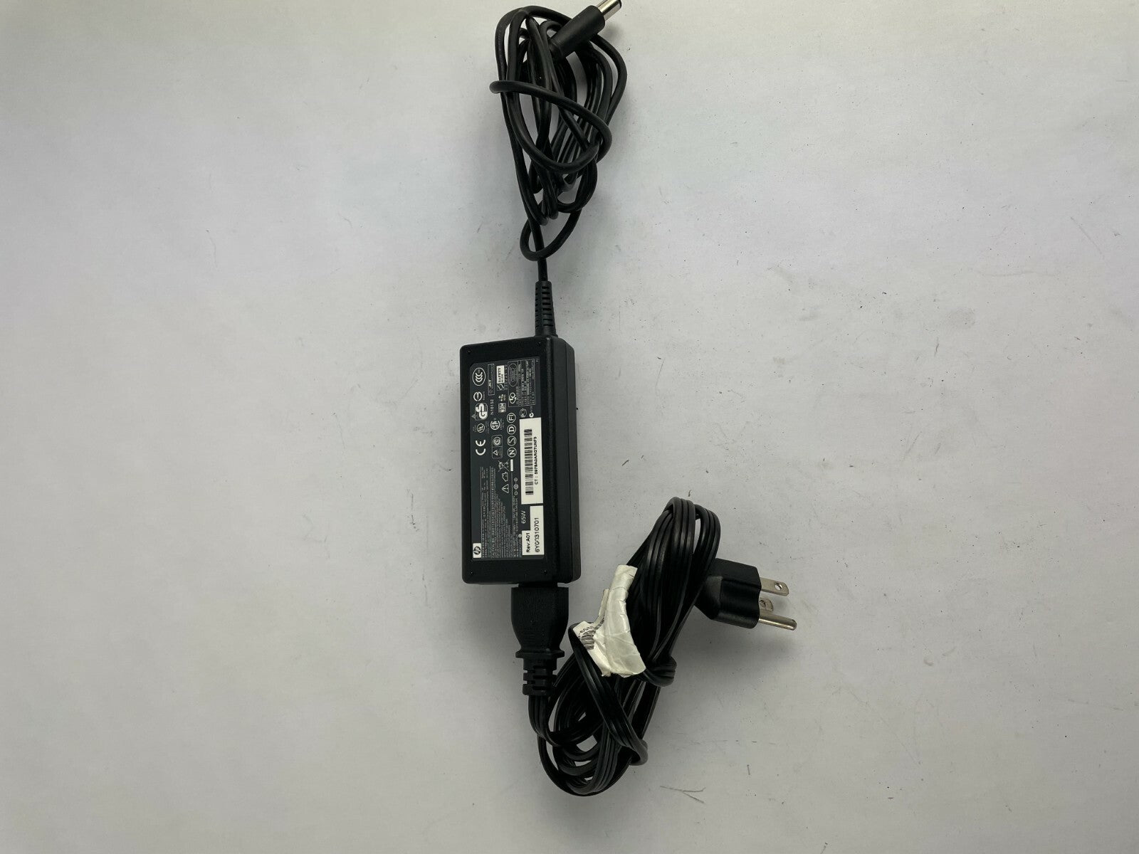 Genuine hp Ac Adapter Output 18.5 V  3.5 A Power Supply Adapter A96