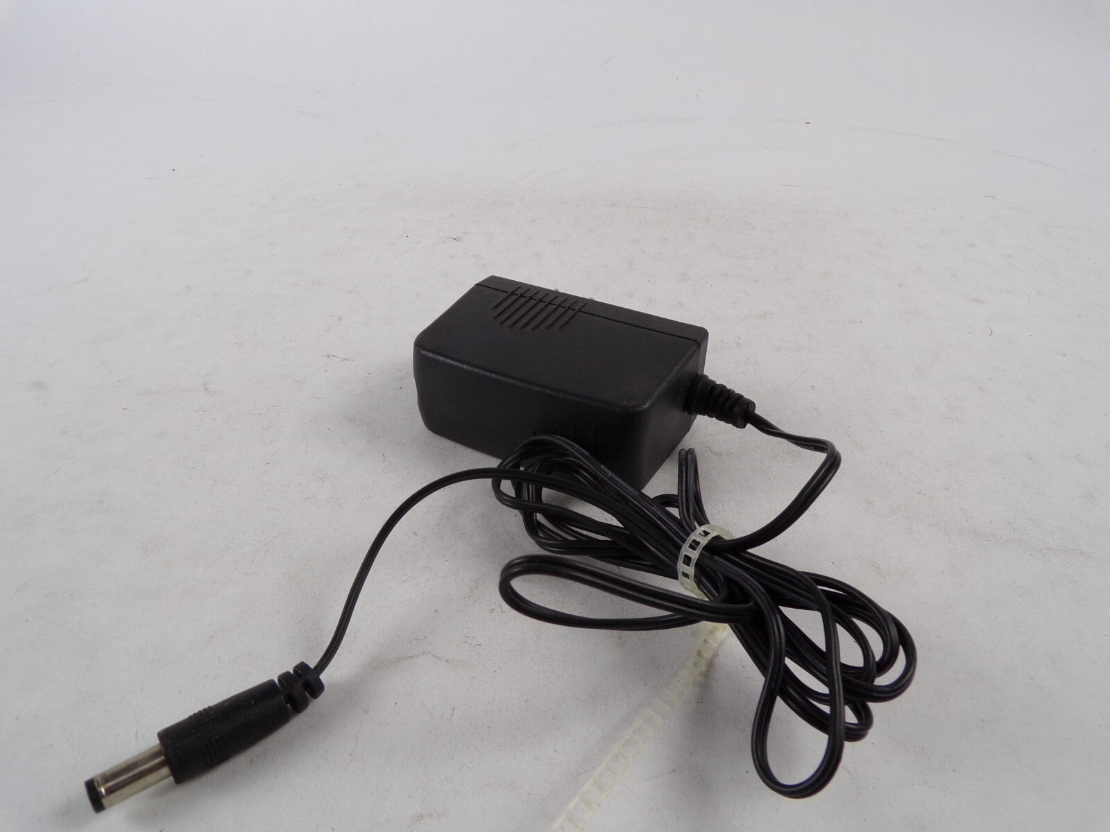 Geniune OEM Power ADS0128-W120100 Output 12 V  1 A Power Supply Adapter A56