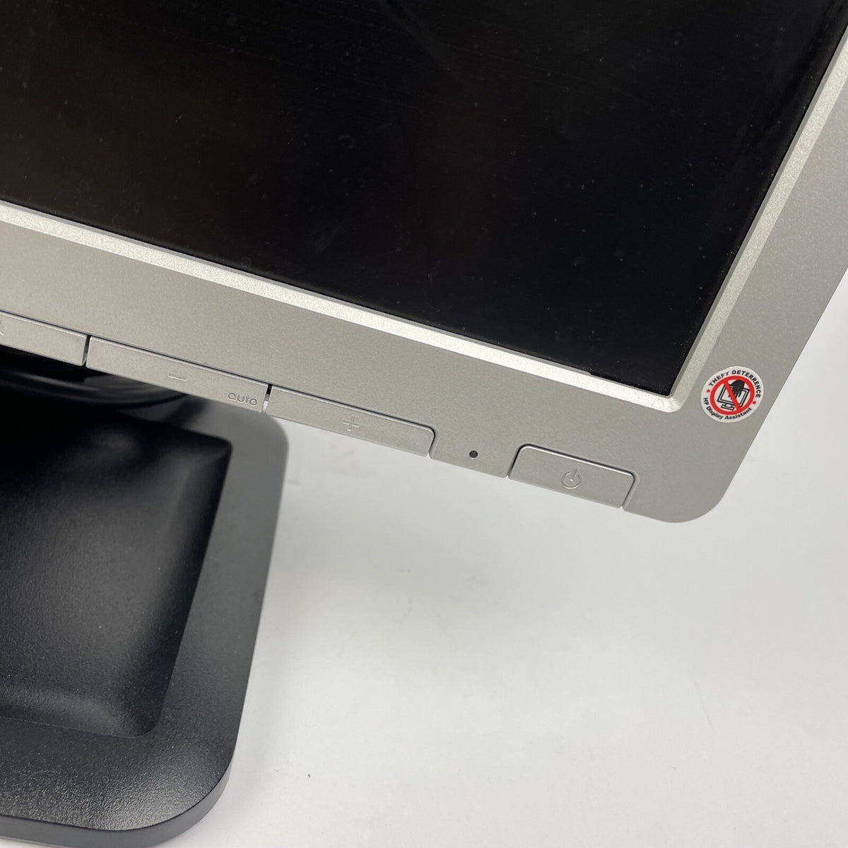 HP LE1711 17 inch Widescreen LCD 17" Monitor with Stand Model HSTND-2761-F