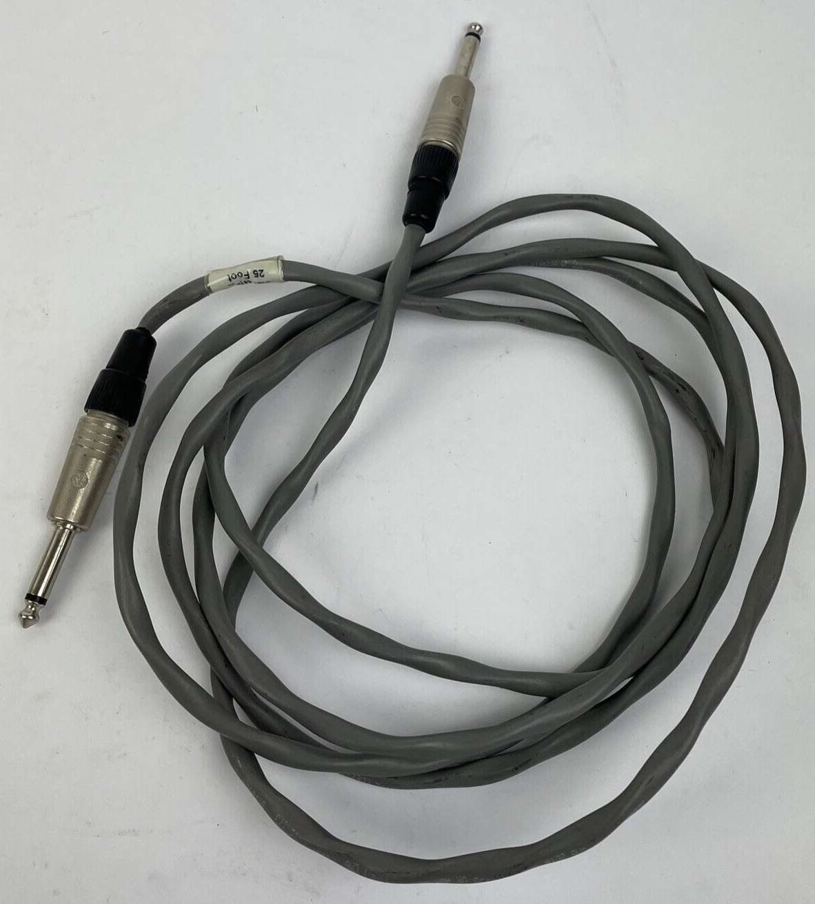 GUITAR CABLE WITH OEM NEUTRIK 1/4" NP2C Guitar PLUG, 9 ft. - LOOK