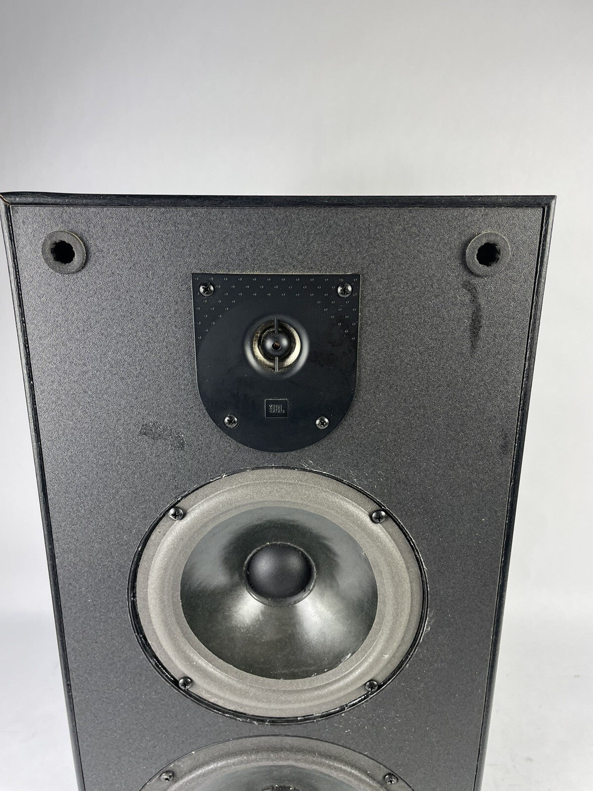 JBL MR38 SPEAKER 24” Serial Number J007-037400 - 1 speaker