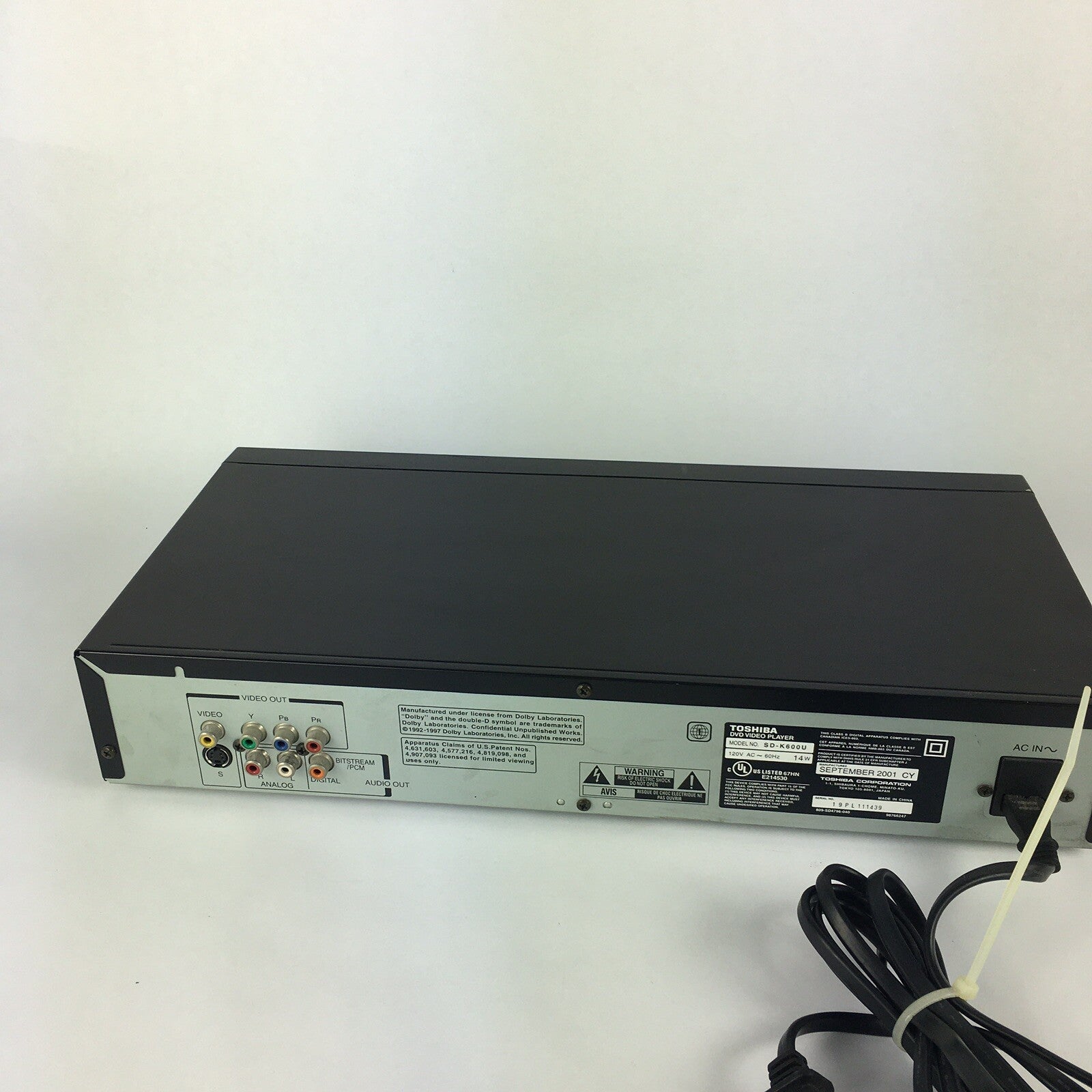 Toshiba Video DVD Player with RCA Cables Model No. SD-K600U