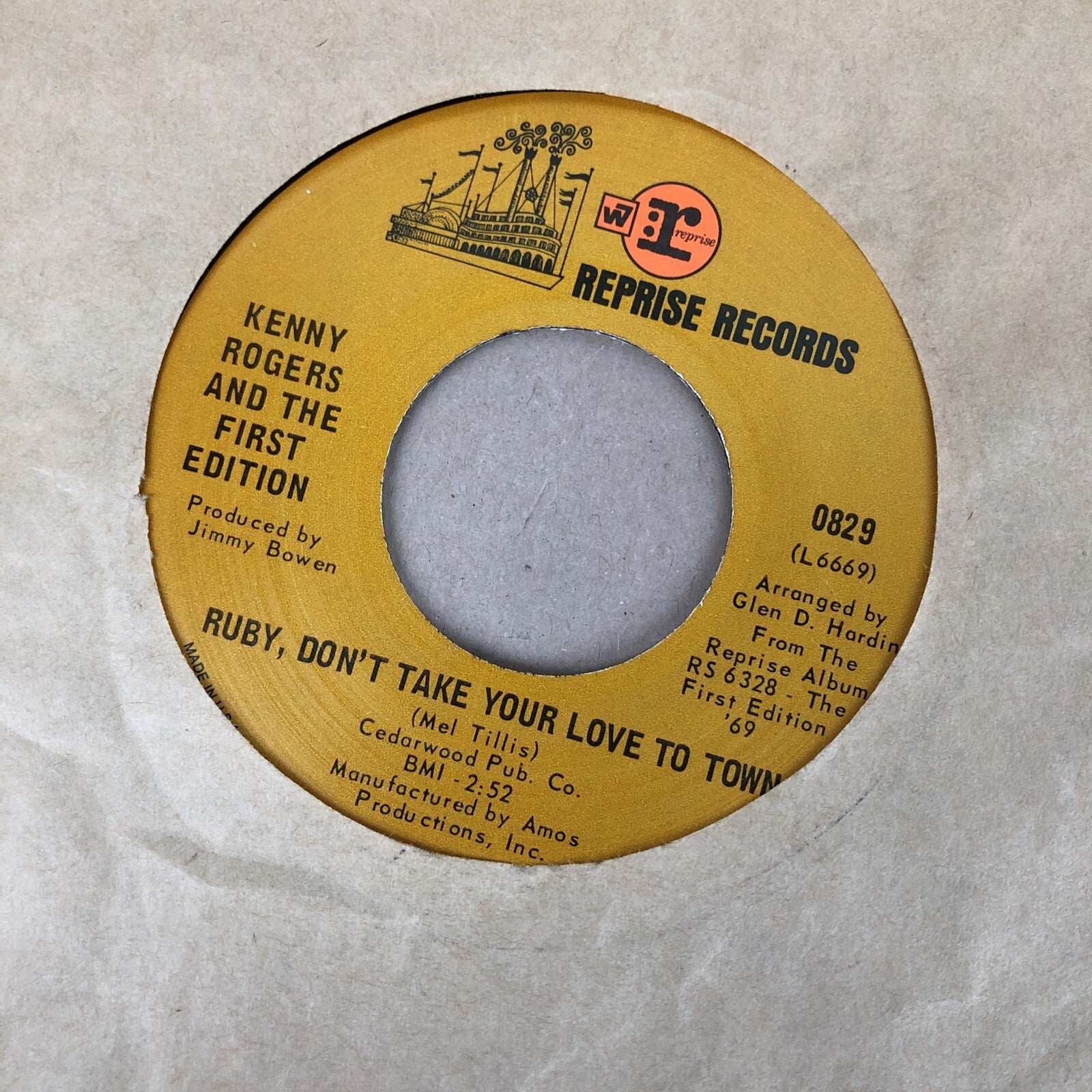 45 RECORD 7"- KENNY ROGERS  - RUBY DON'T TAKE YOUR LOVE  TO TOWN  *VGC*