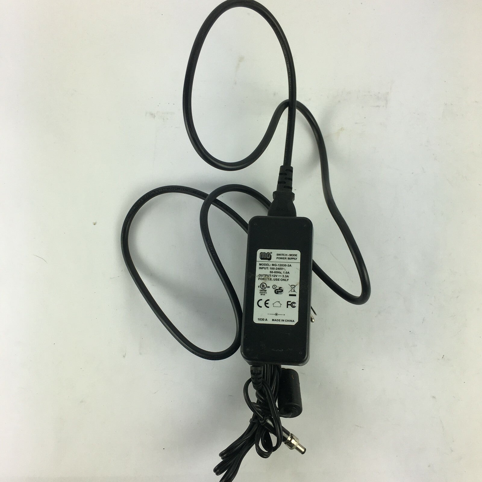 Genuine MG MG-12030-3A Output 12V 3.3A Power Supply Adapter A54