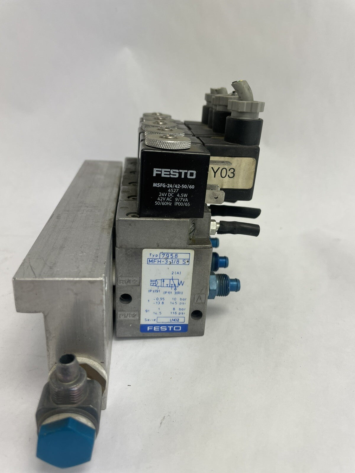 Bank of 5 FESTO 7958 MFH 3-1/8 S solenoid Valve 24V DC MSFG-24/42-50/60