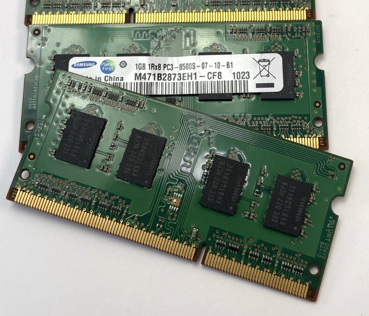 Lot of 5 x Samsung * Planet First * 1GB 1Rx8 PC3-8500S-07-10-B1 M471B2873EH1-CF8