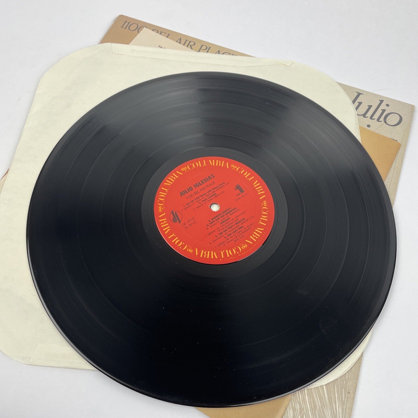 Julio Iglesias “1100 Bel Air Place “ Vinyl Record Album Complete w Insert MINT