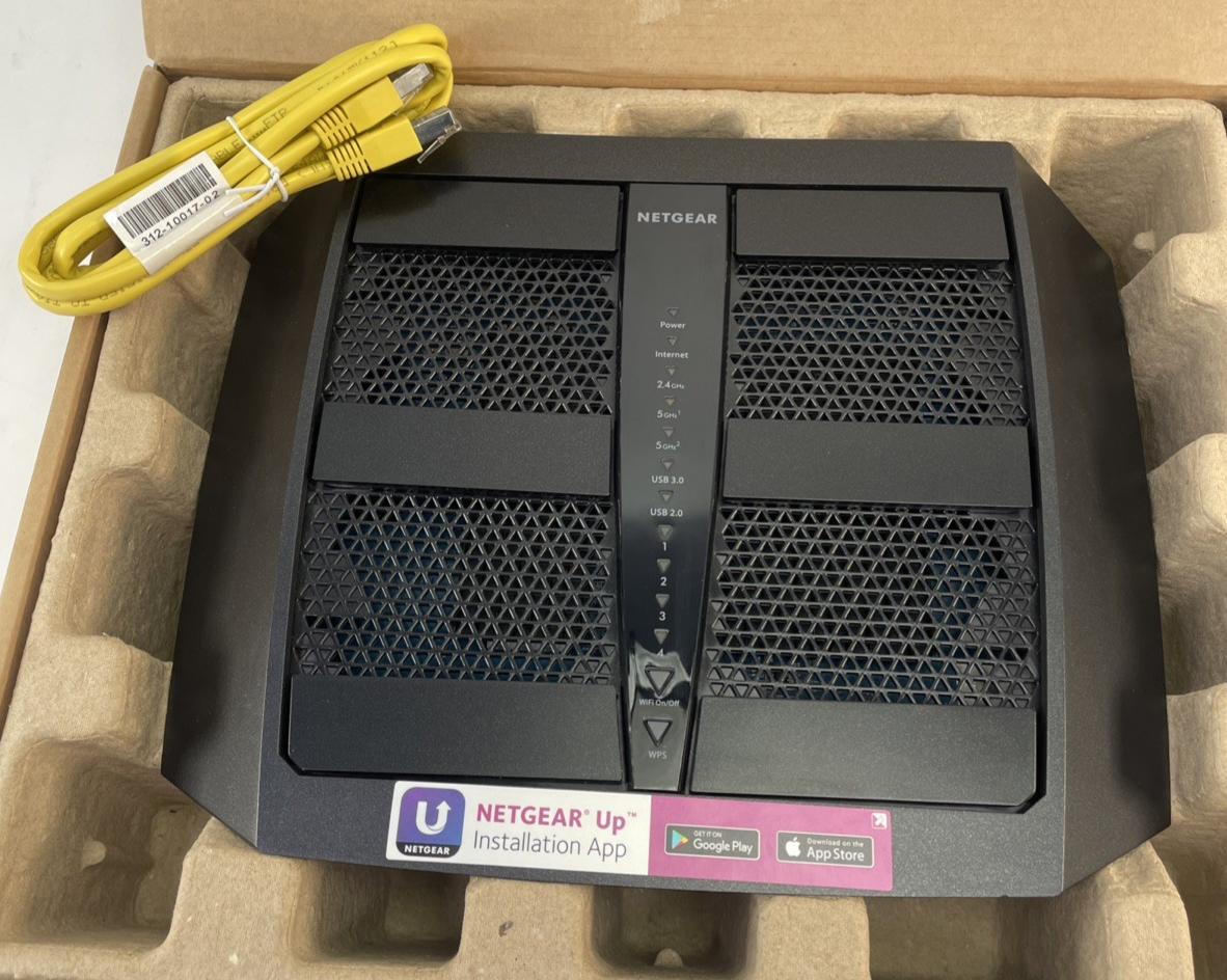NETGEAR R8000 Nighthawk X6 AC3200 Tri-Band Wi-Fi Router Model #R8000 No PS