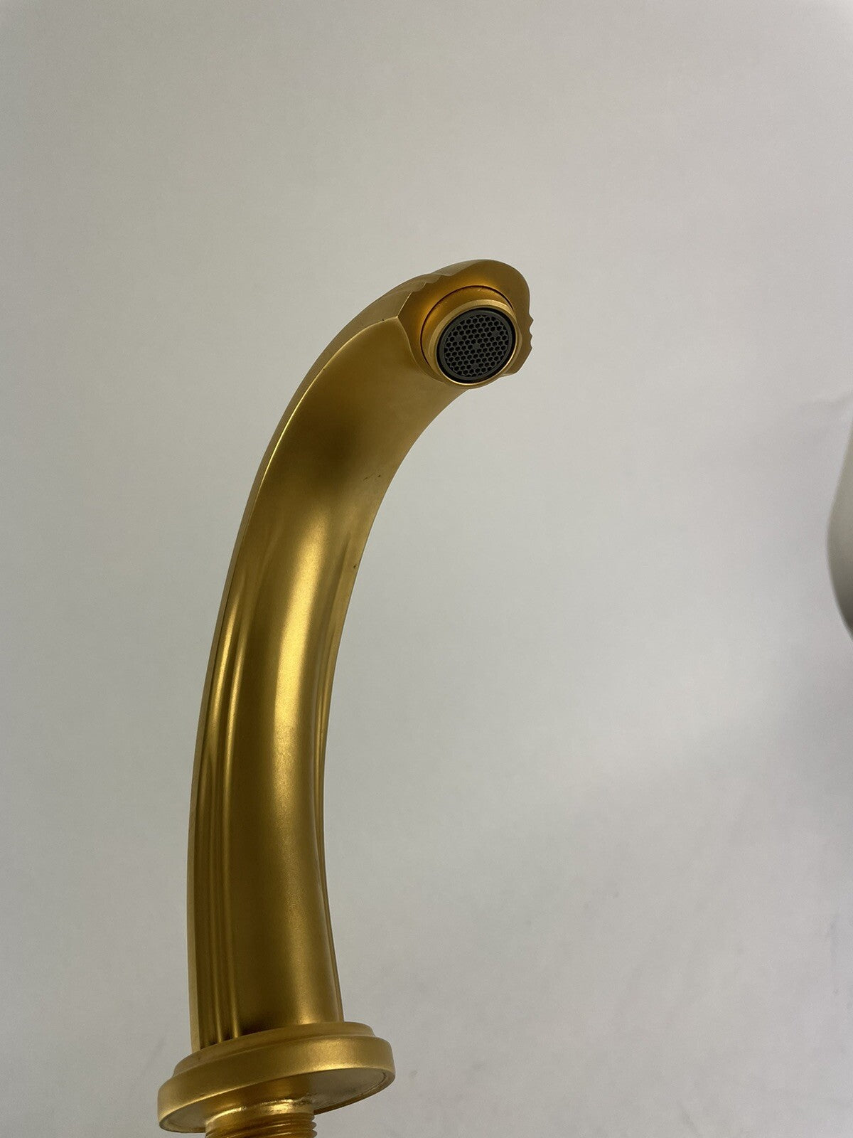 THG Paris GOLD Prestige bathroom fittings handle faucet Italian horns MSRP $3500