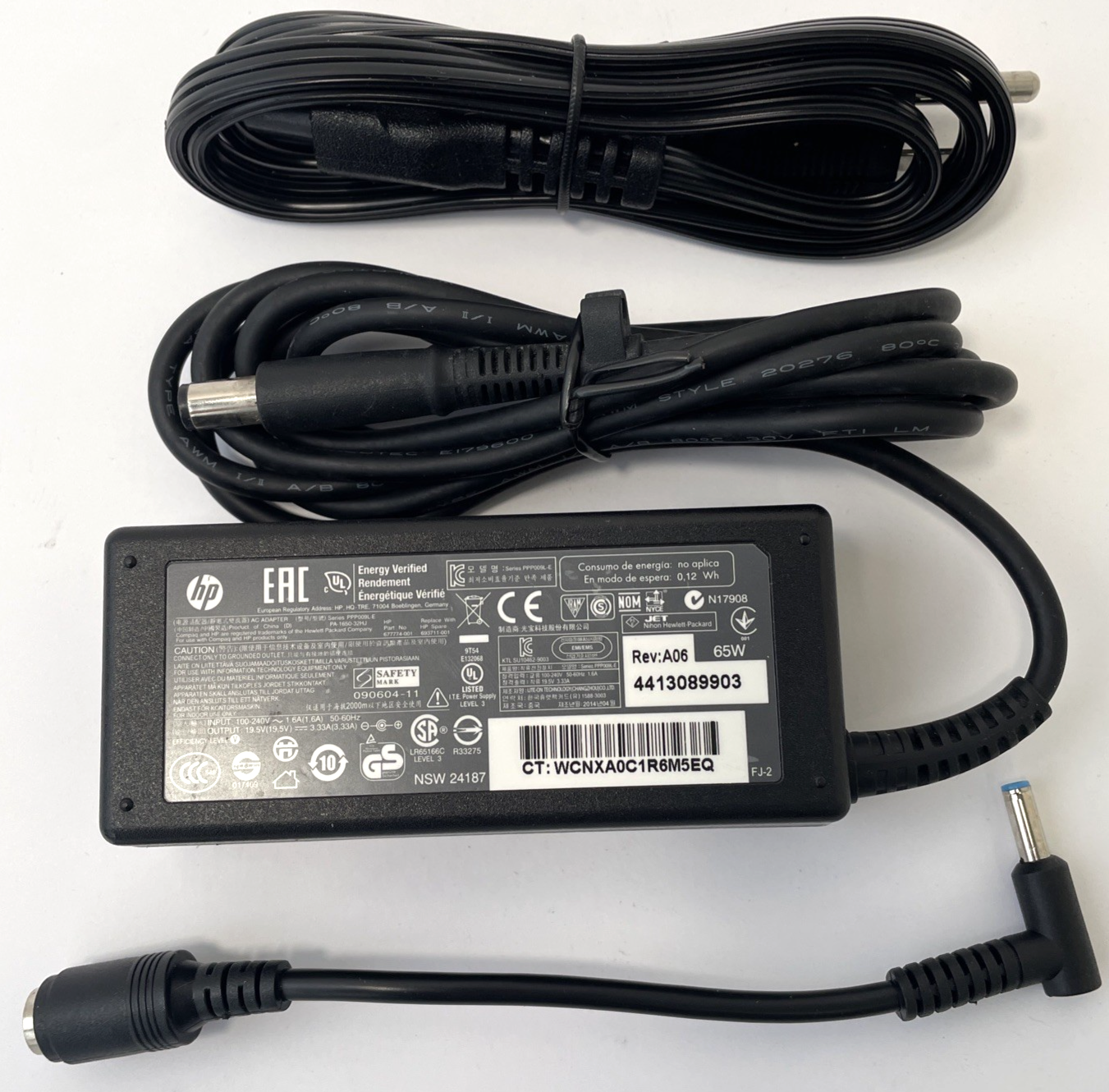 HP 65W AC Adapter 19.5V 3.3A 7.4mm X 5.0mm 693711-001                    B01