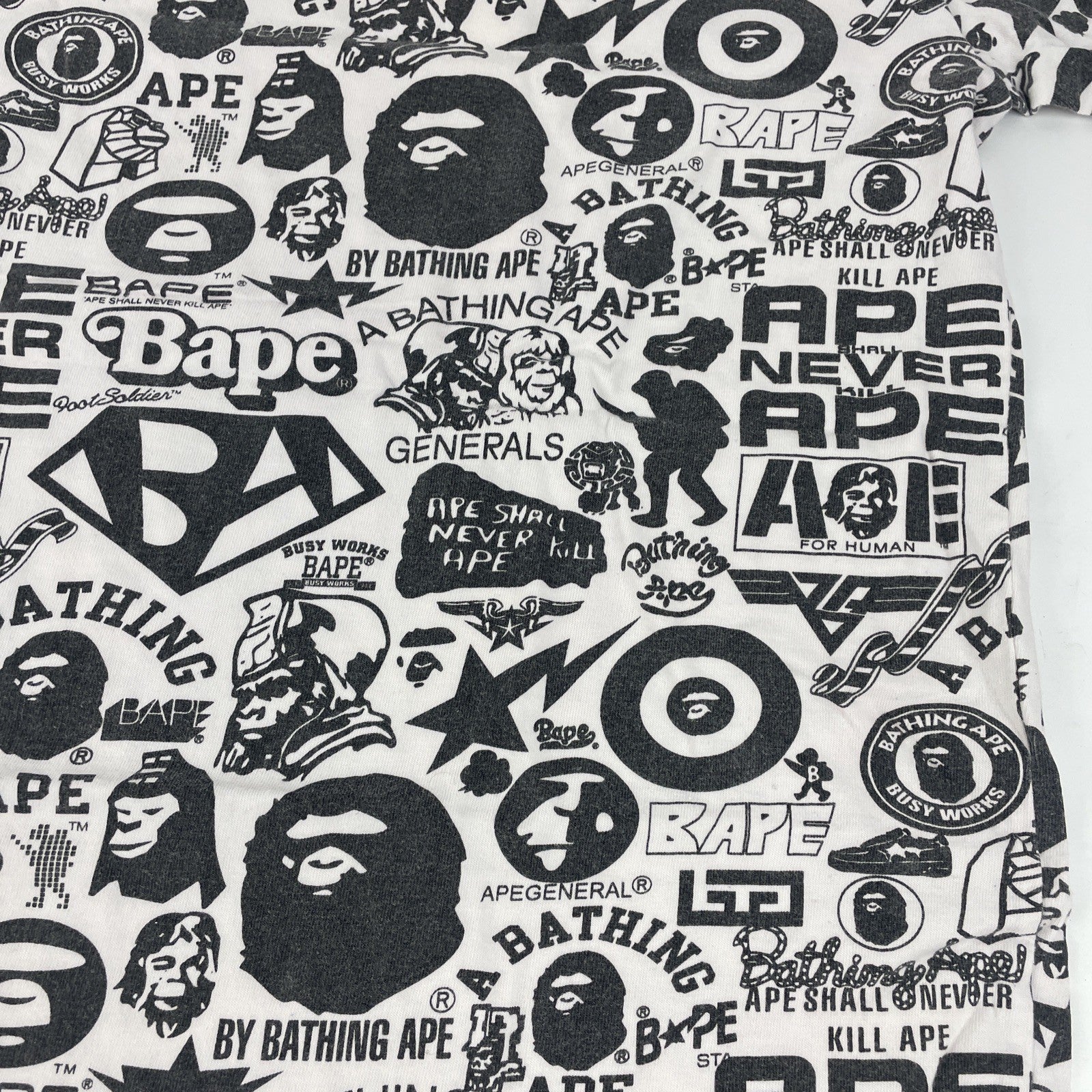 A Bathing Ape BAPE Men's All Over Graphic Logo Crew Neck Short Sleeve T-Shirt L