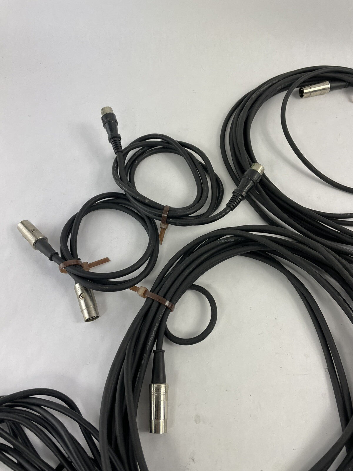 Lot of of 18 : Hosa Cables  Right-Angle 5-pin DIN to Right-Angle 5-pin DIN MID