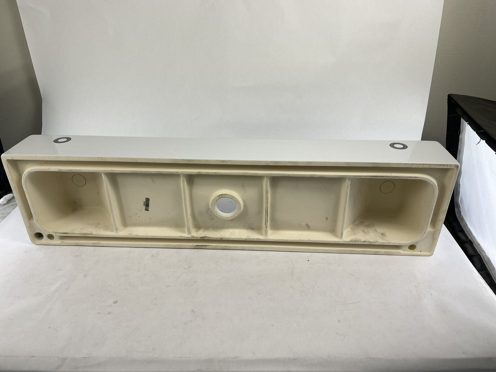 Catalano long rectangular wall mounted ceramic sink 39.5 inch modern bathroom basin white