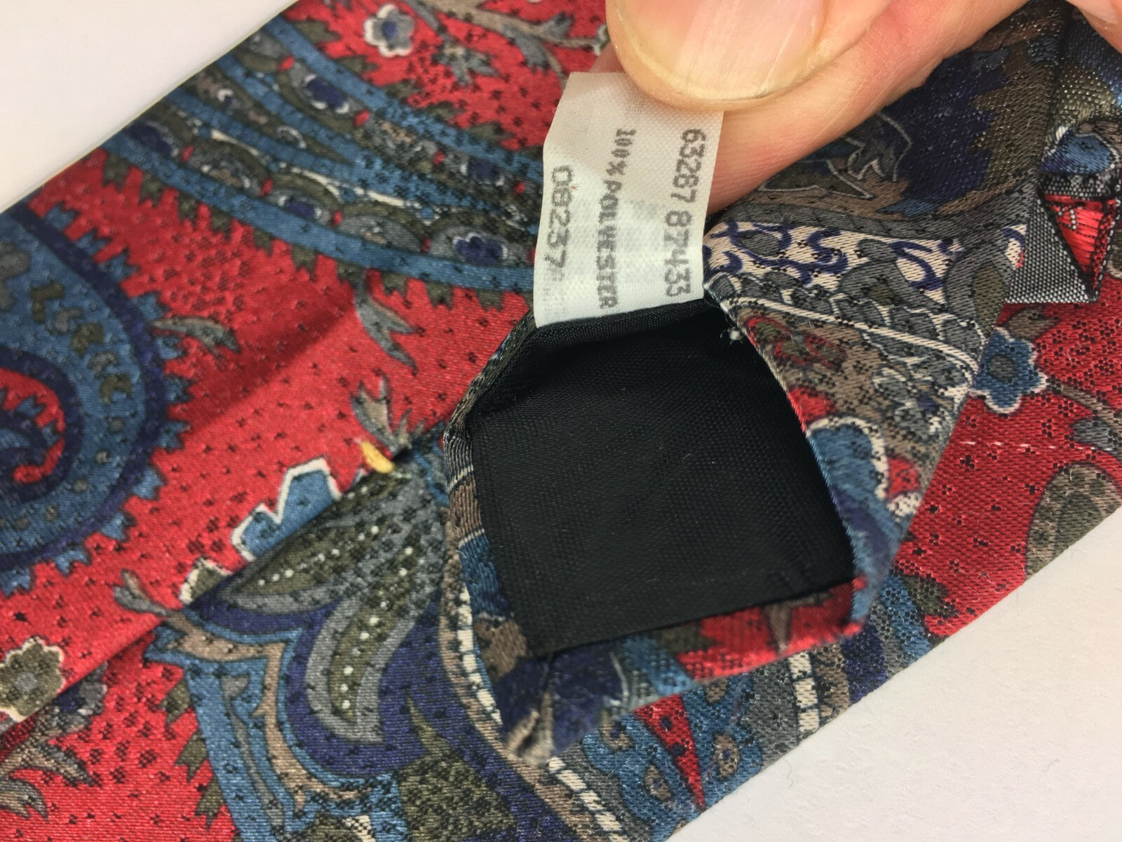 Genuine AndreValetino 100%Silk Handmade Stylish Formal/Casual Tie Multi Coloured