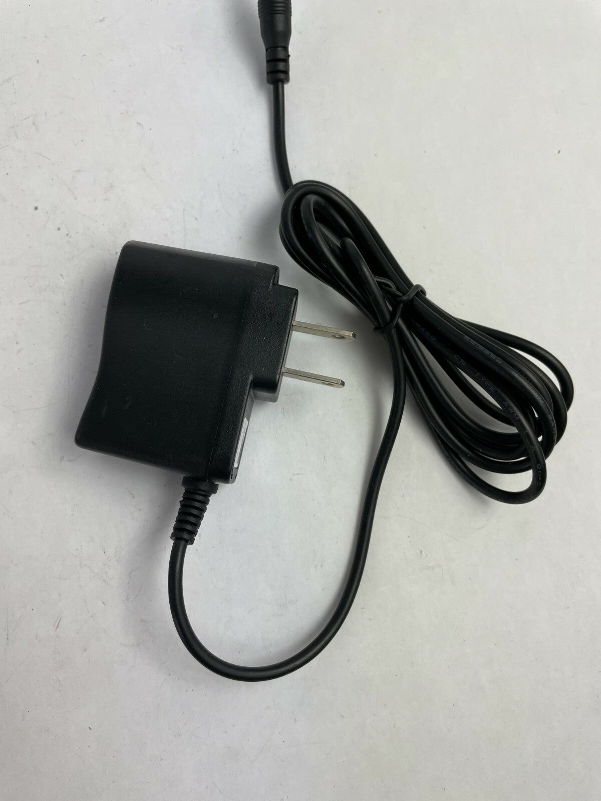 Genuine Ac Adapter SK00G-500050V Output 5 V 0.5 A  Power Supply Adapter A75