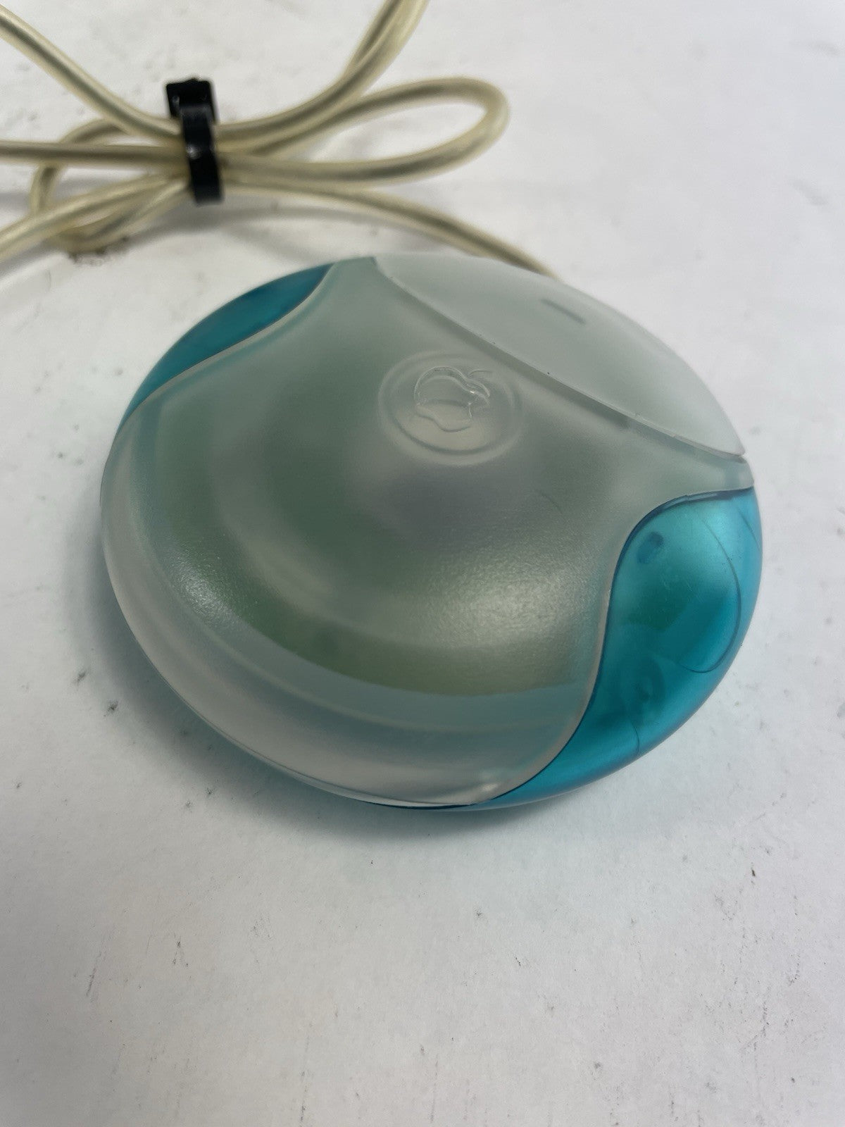Vintage Apple USB Mouse  Model Number M4848 For Home or Office Use BLUE