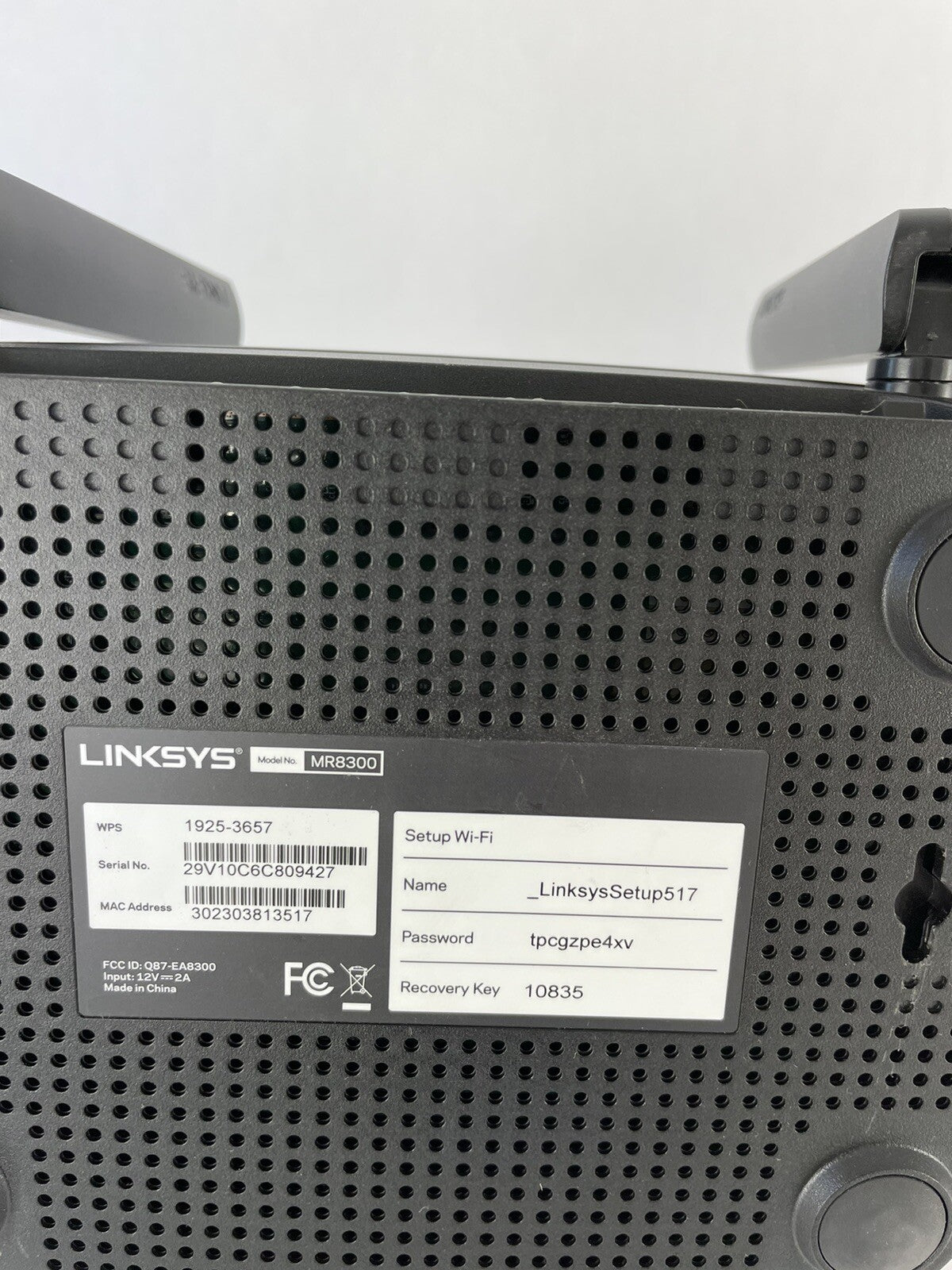 Linksys MR8300 Max-Stream AC2200 Mu-Mimo Tri-Band Wireless Router