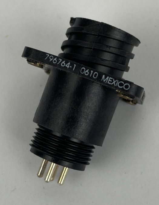 7 x OEM AMP circular plastic connector 796764-1 0610 RCPT MALE 4 POS GOLD SOLDER