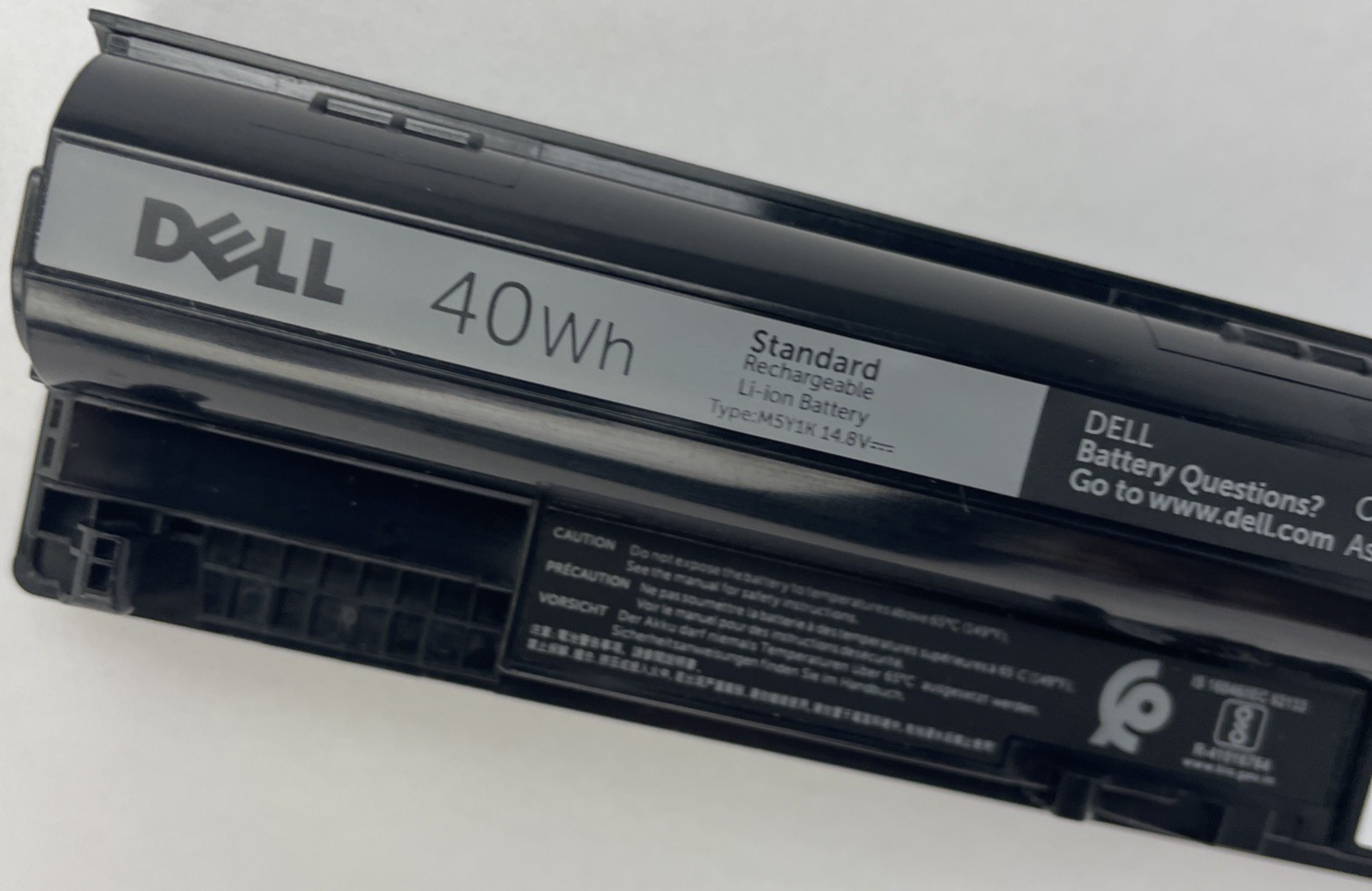 Dell M5Y1K laptop battery 14.8V replacement for Inspiron 3451 3551 3567 5558 15 3000 series lithium-ion pack