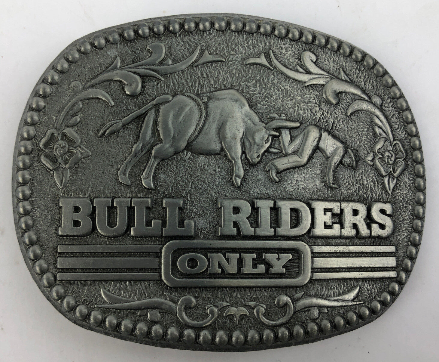 " BULL RIDERS ONLY " Belt Buckle Zee Series Rodeo Long Horn Bull ADVL Cowboy 