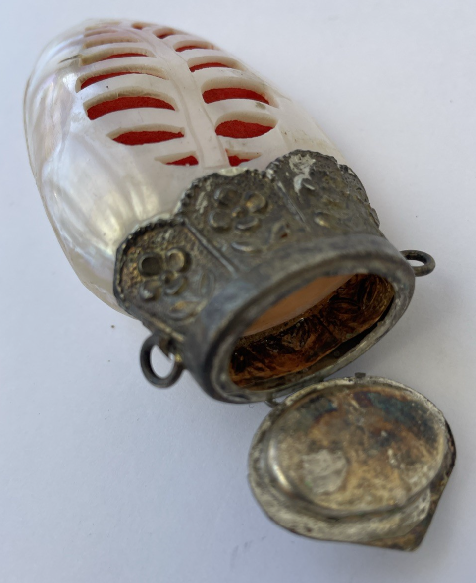 Vintage Mother of Pearl Shell Hinged Scent Bottle, Snuff Box Carved Front w Red