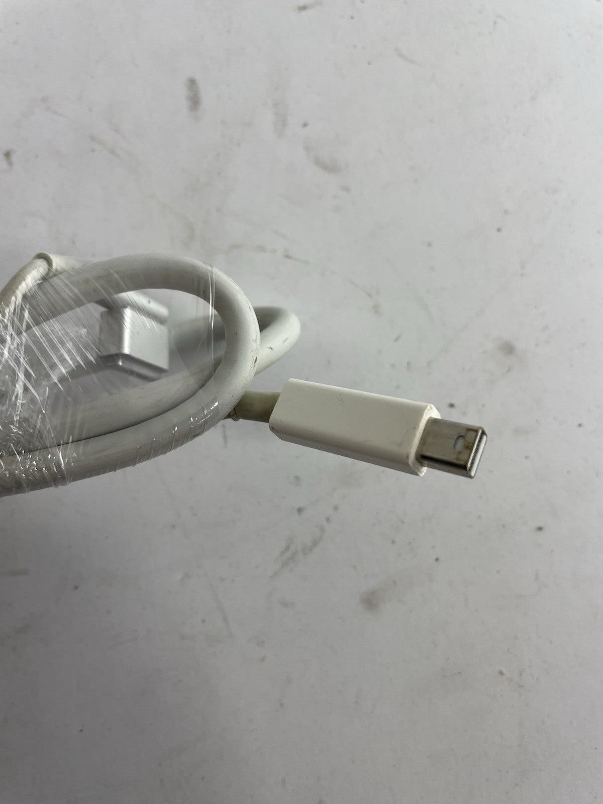 Apple Thunderbolt A1407 27" Widescreen Monitor Silver BLACK SCREEN Part repair