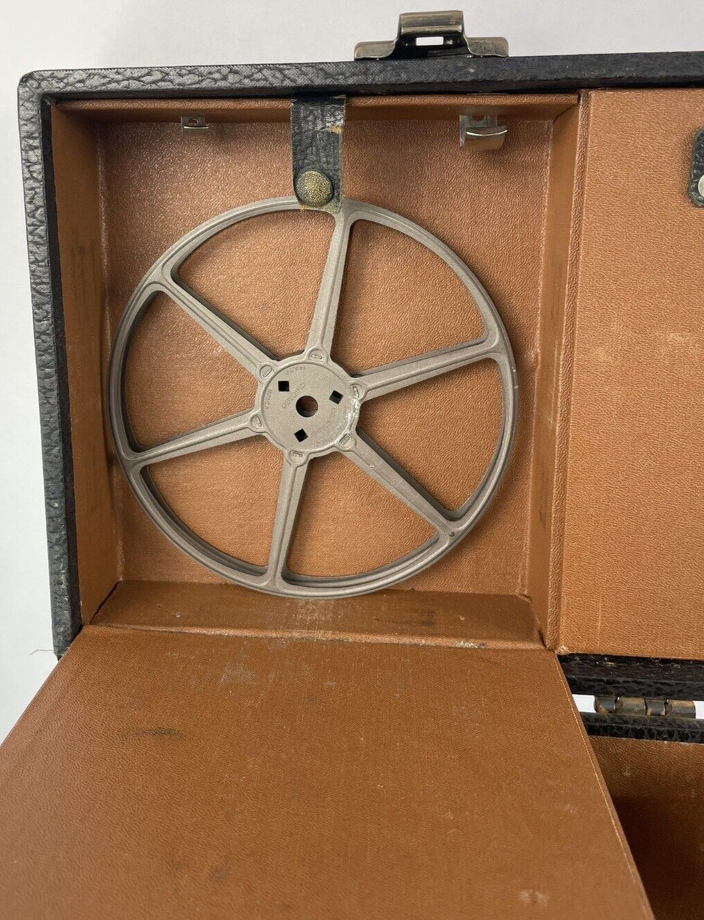 Vintage REVERE Standard 8mm Projector Model 80 Reel to Reel