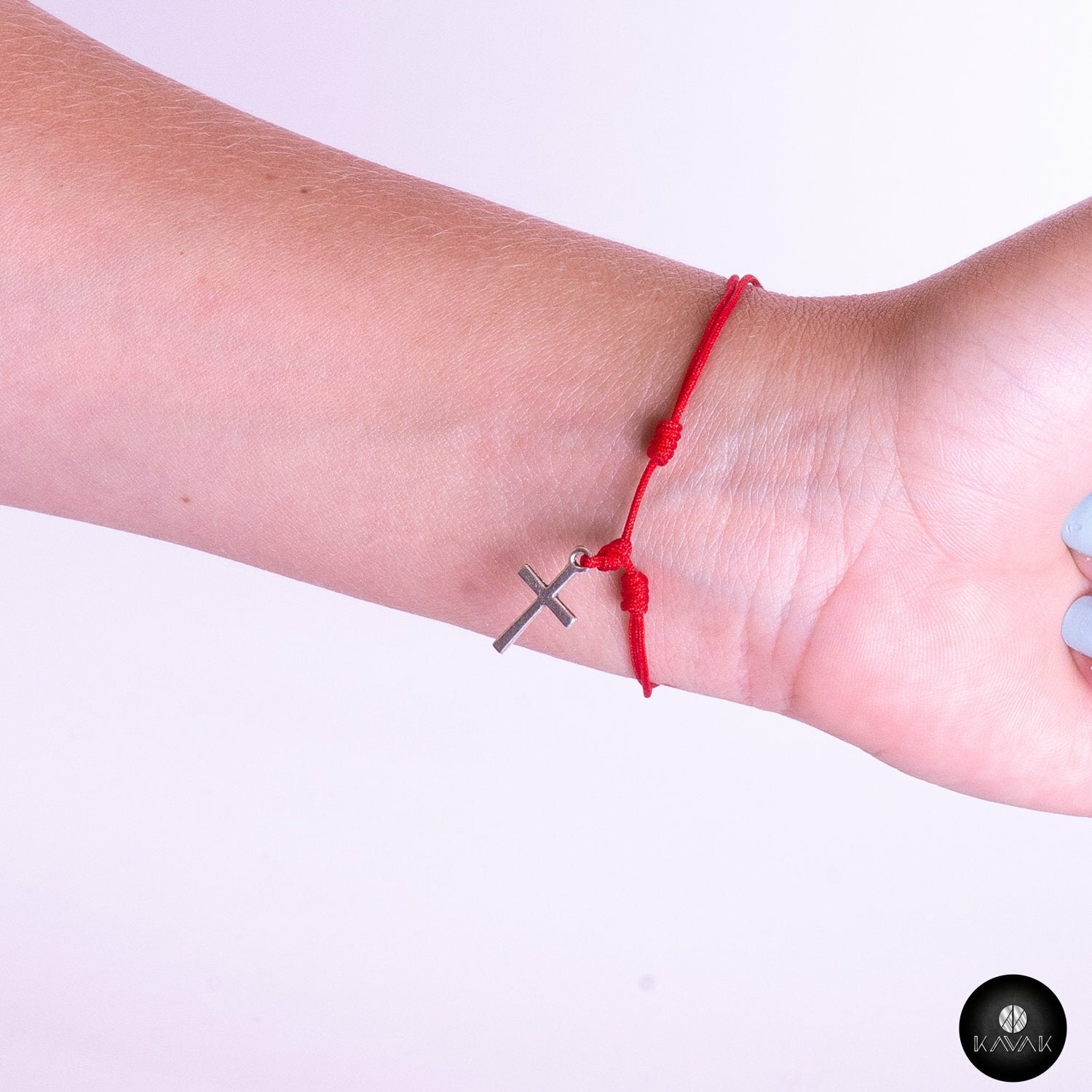 Kavak - Handmade Red Cruz String Adjustable Women's Bracelet