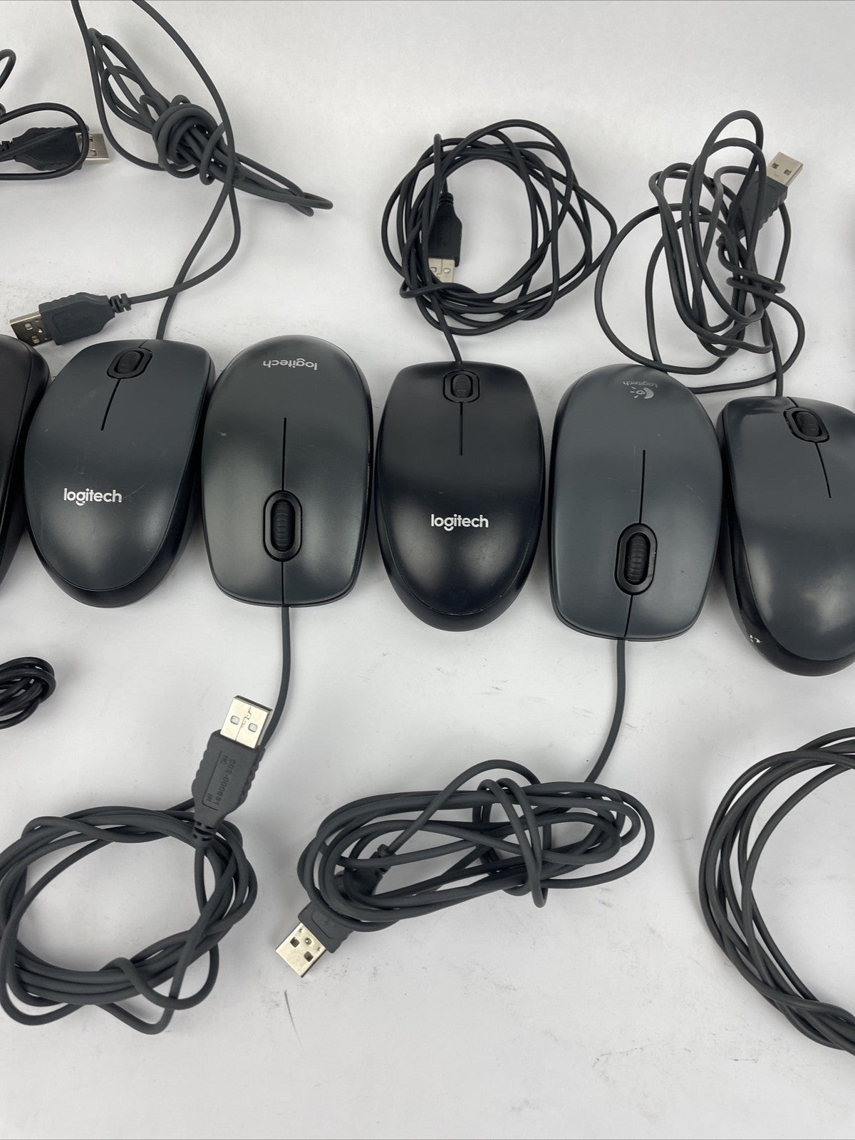 Lot of 11 Logitech Optical Corded Mouse USB 3 Button Computers B100 M100 Assorte
