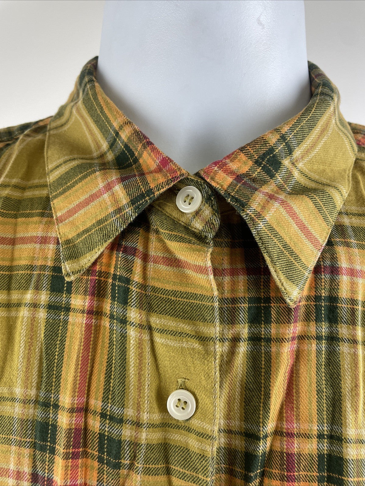 Liz Claiborne LizSport Petite Plaid Button-Up Shirt Women's Size M Long Sleeve
