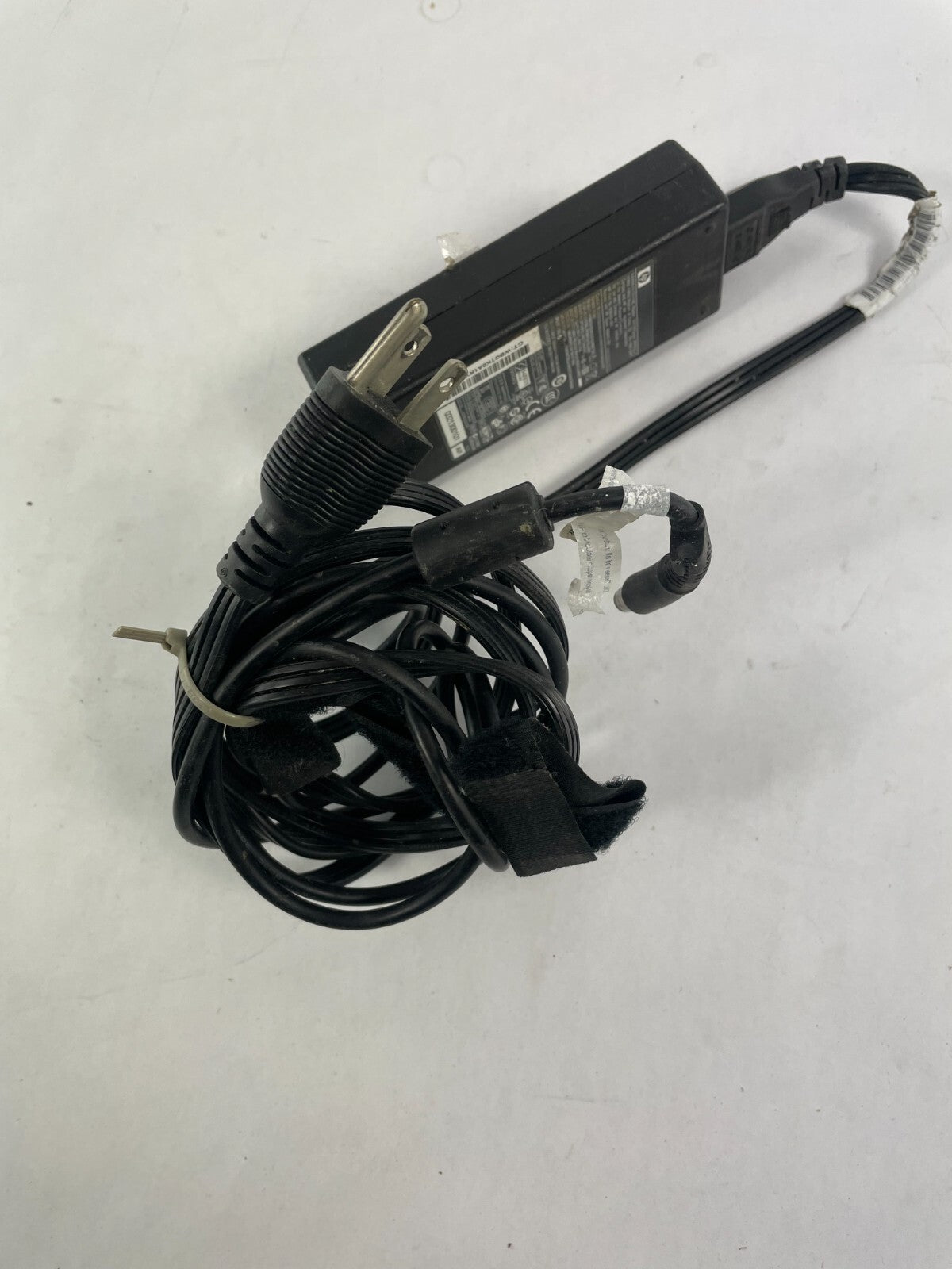 Geniune HP PA-190032HT Output 19V 4.74 A Power Supply Adapter B01