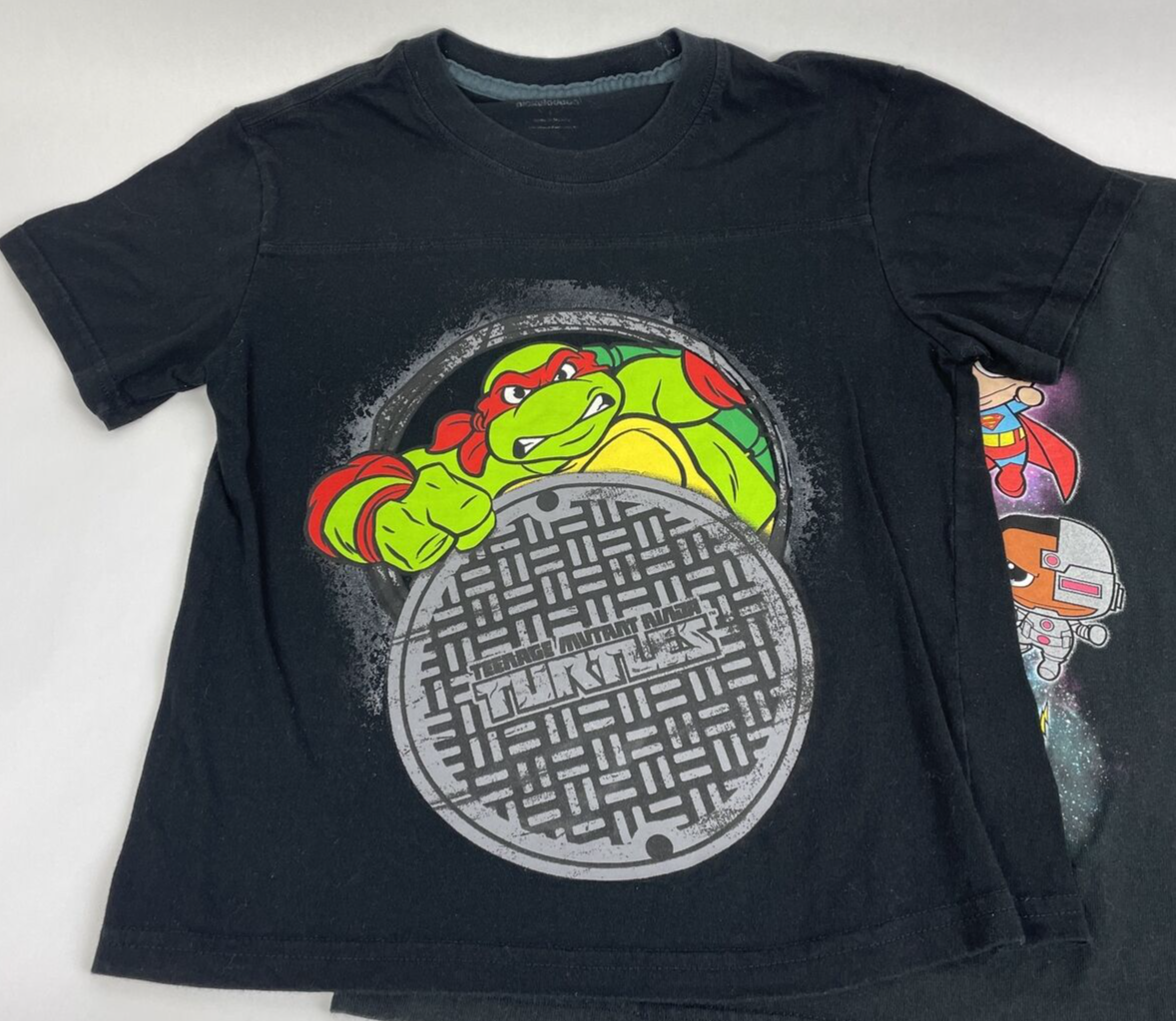 Lot of 4 Kid's Boy's T Shirts Size L7 Disney TMNT Sponge Bob DC Batman Superman