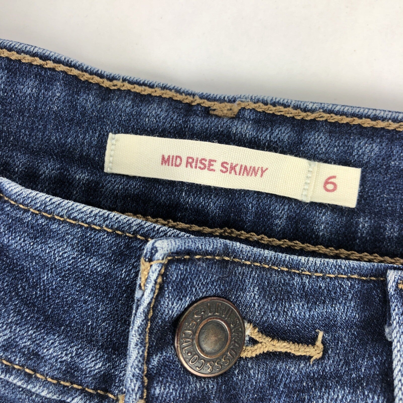 Levis Signature Modern Slim Denim Jeans Womens 6 Blue Stretch Mid Rise Skinny