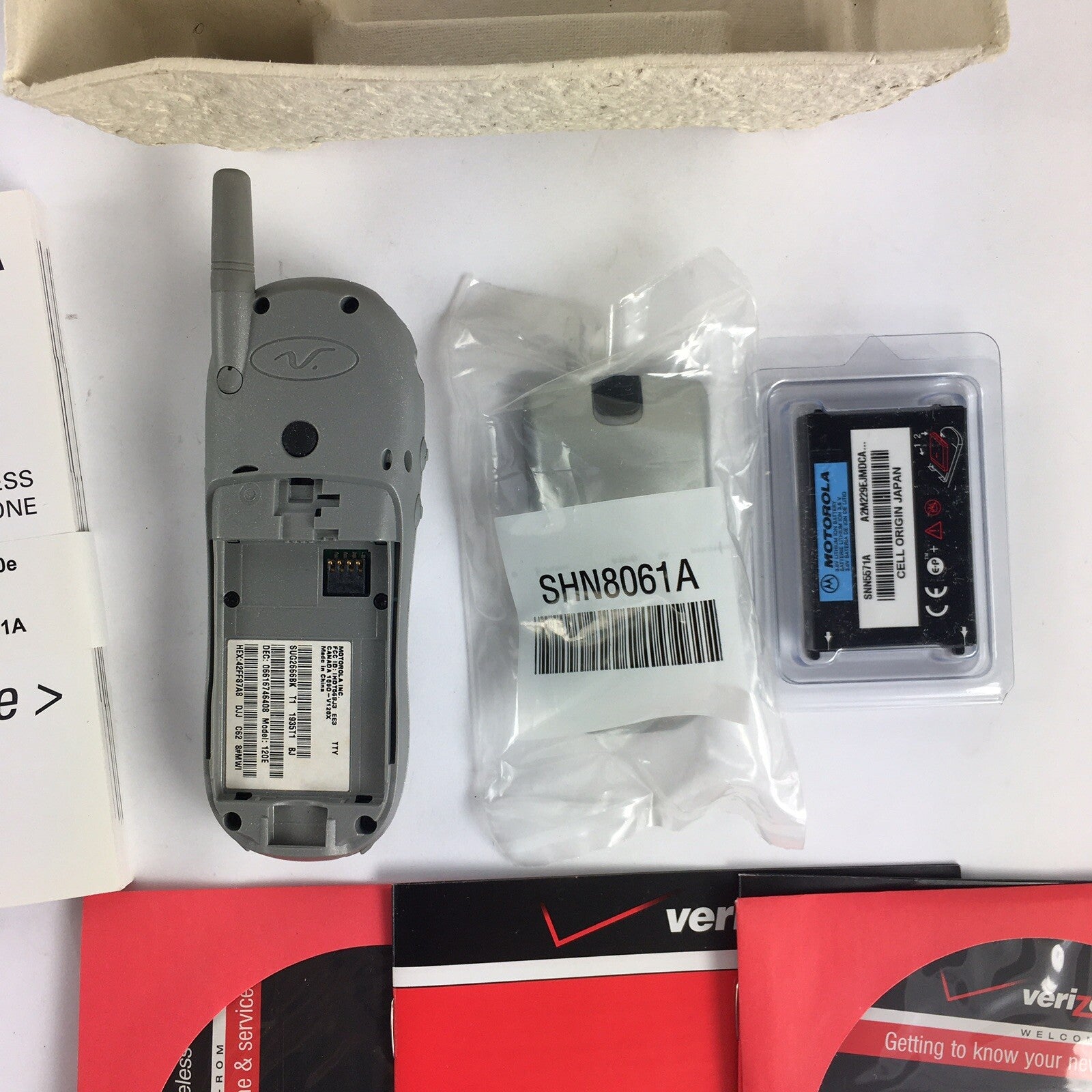 Motorola V series V120e - Silver (Verizon) Cellular Phone