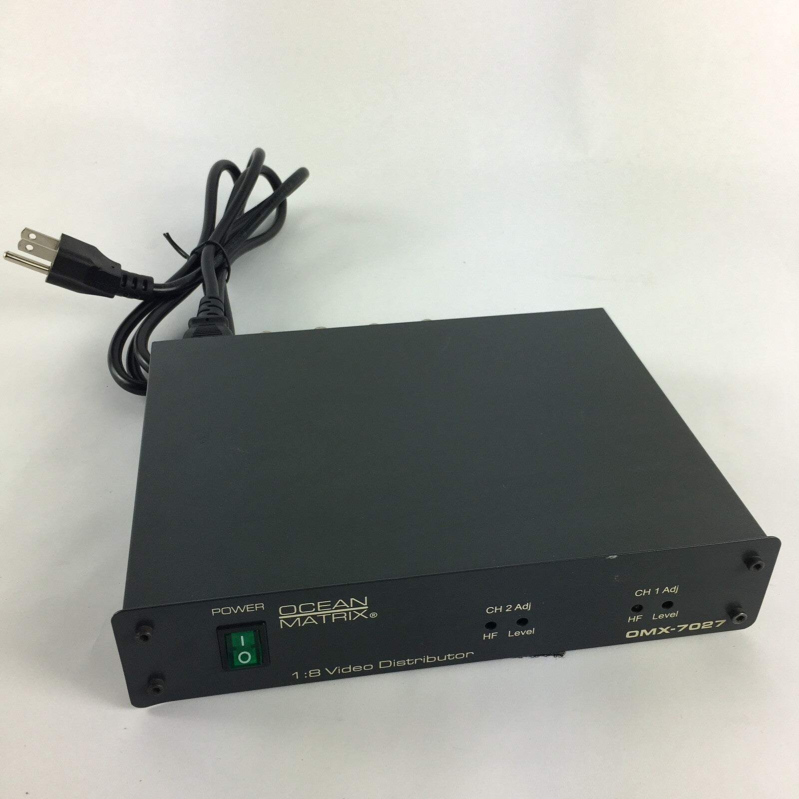 Ocean Matrix OMX-7027 1x8 Video Only Distribution Amplifier