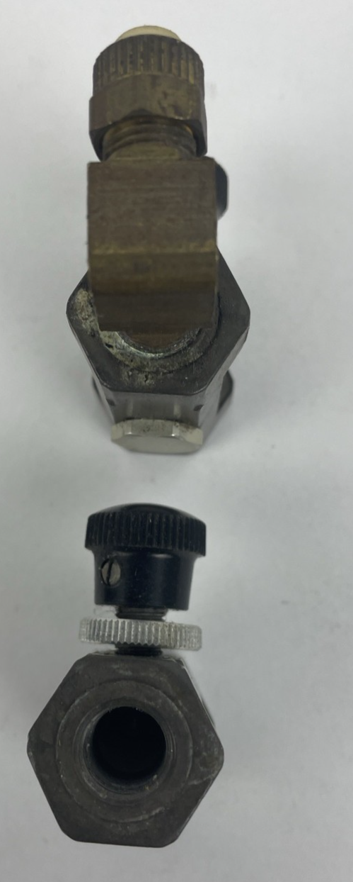 Lot of 2 x OEM NUMATICS 1FC1 FLOW CONTROL VALVE 1/8 FNPT X 1/8 FNPT  V0972