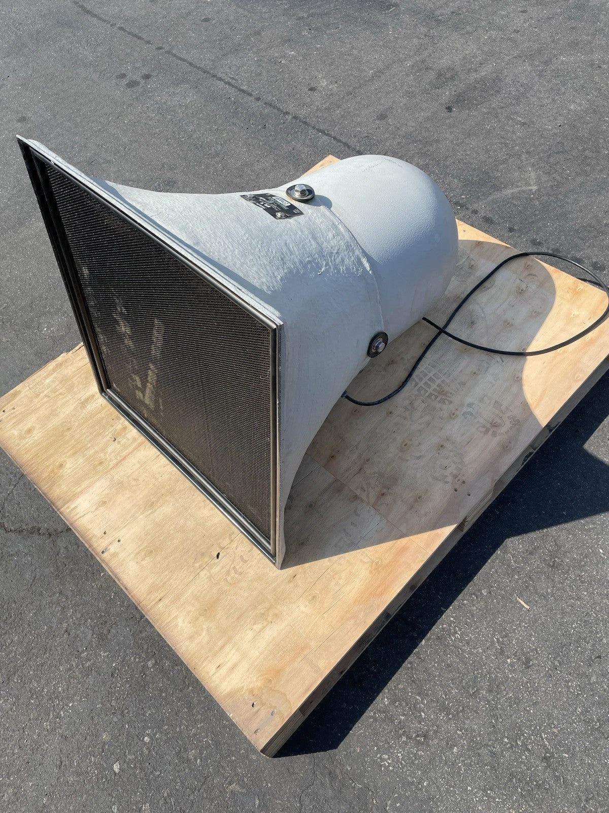Community R1 12-inch 2-Way Horn-Loaded Athletic Field Loud Speaker - Tested!