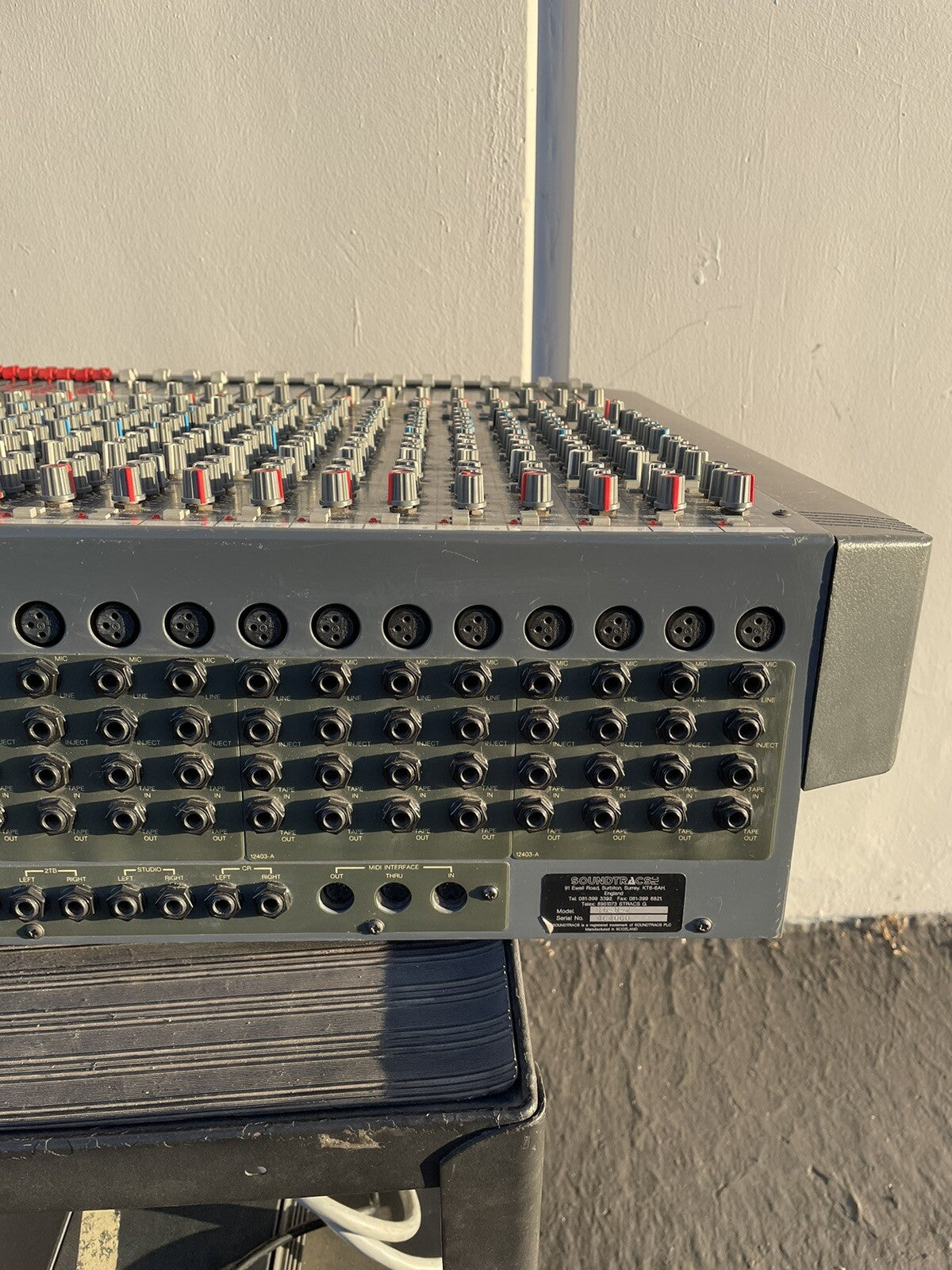 SOUNDTRACS Solo Midi console 16-8-2 STUDIO MIXER Mixing Console NO POWER SUPPLY