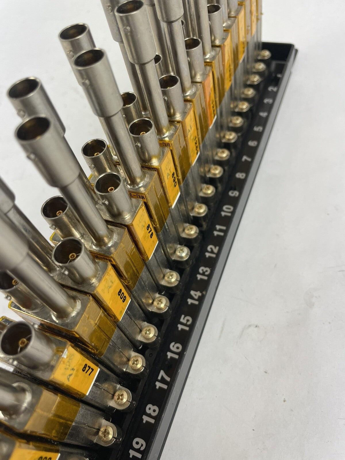 ADC PatchBay  Panel 1RU 2x32 Mid-Size HD Normalled Video Jackfield Terminated