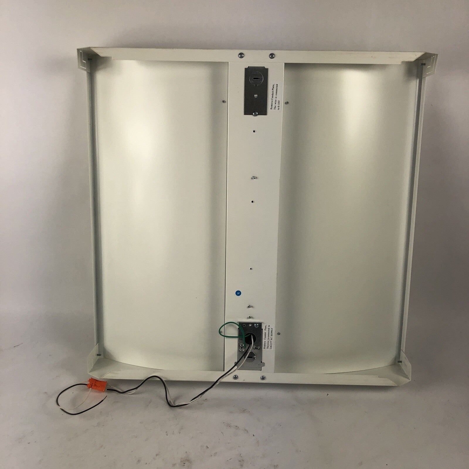 ILP LED Volumetric Troffer VOL22-24WLED-UNIV-40 - LOOK