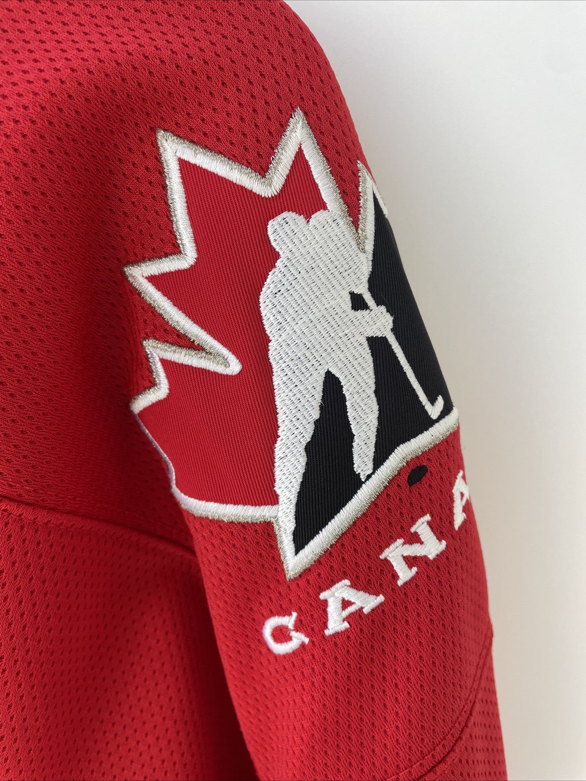 Nike Team Canada Vintage Hockey Jersey Maple Leaf Red White Black Adult Size L