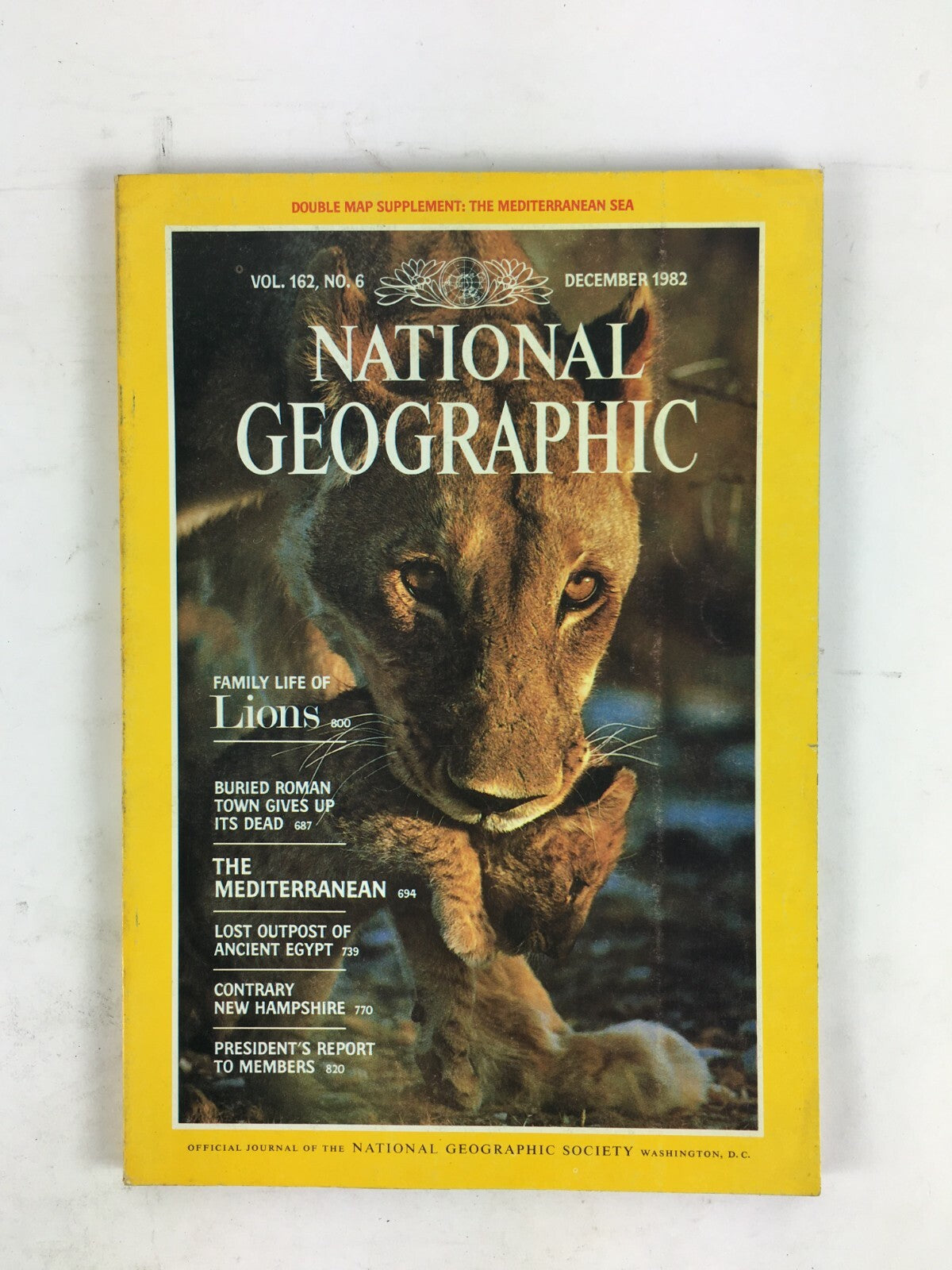 December 1982 National Geographic Magazine Family life Lions The Mediterranean