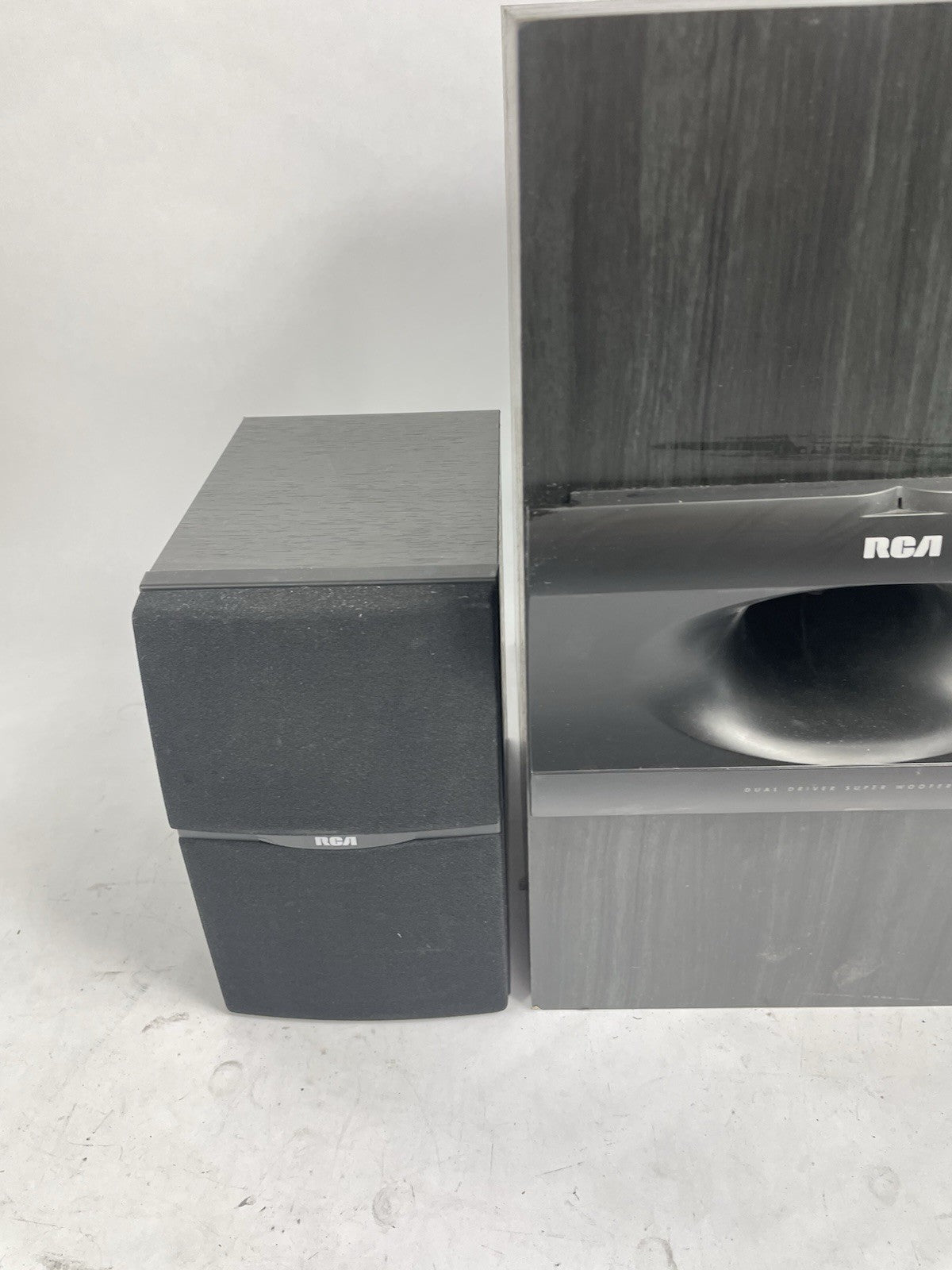 RCA RT2500 Main & Surround Speakers 6 Ohm 2 bookshelf speaker  + Subwoofer
