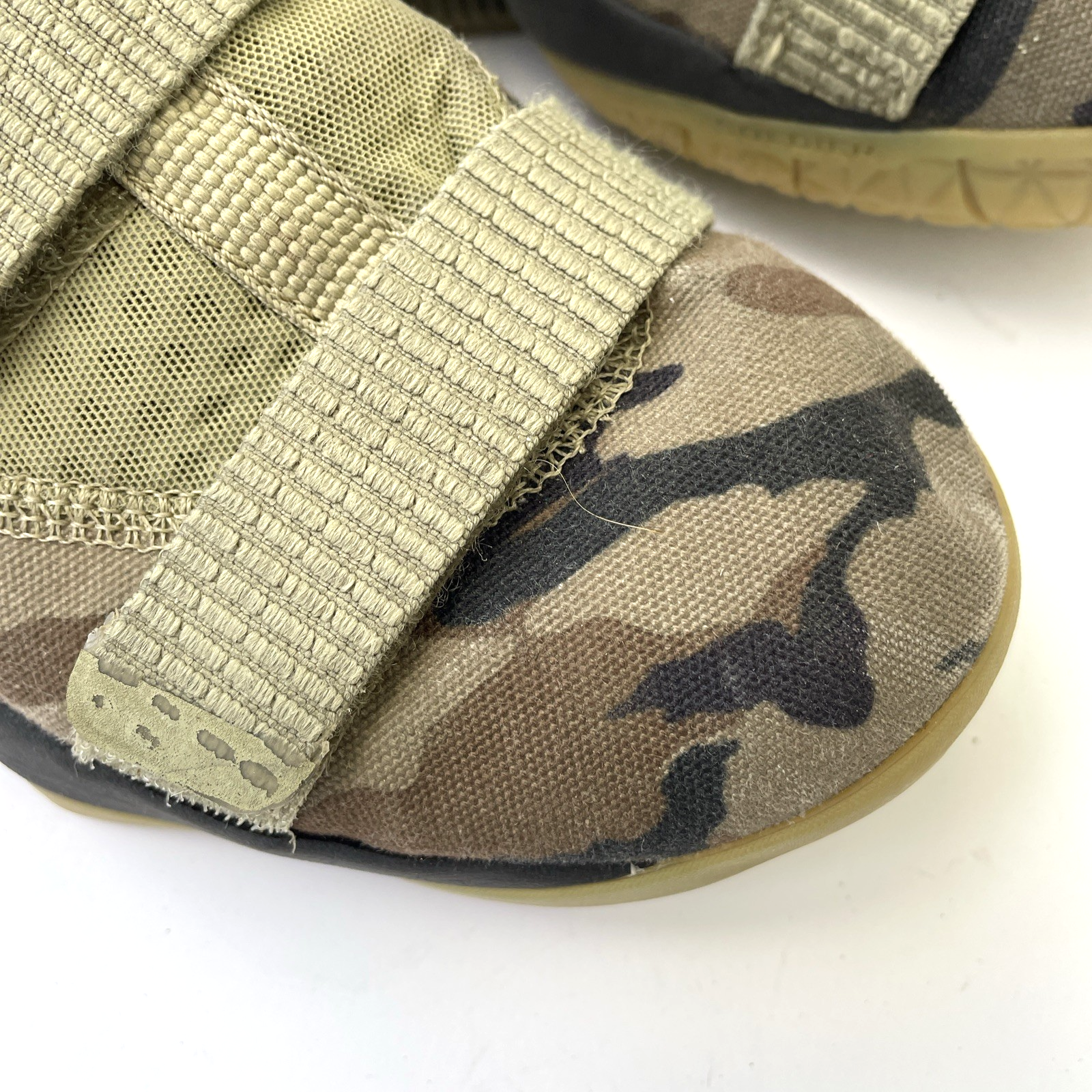 Nike Lebron James Shoes Youth Size 7 11 XI Neutral Olive Green Camouflage