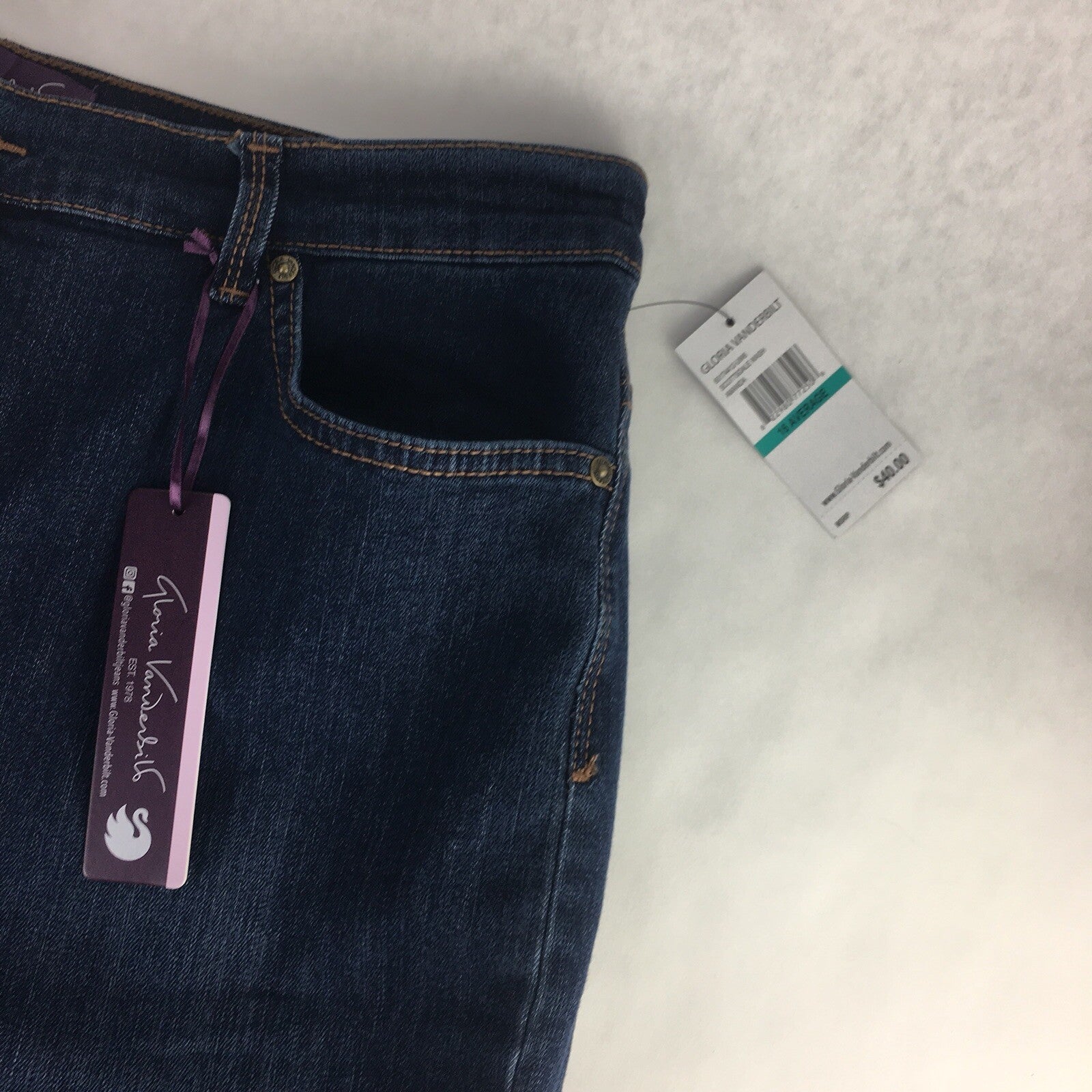 Gloria Vanderbilt Amanda Original Slimming jeans Size 16 average