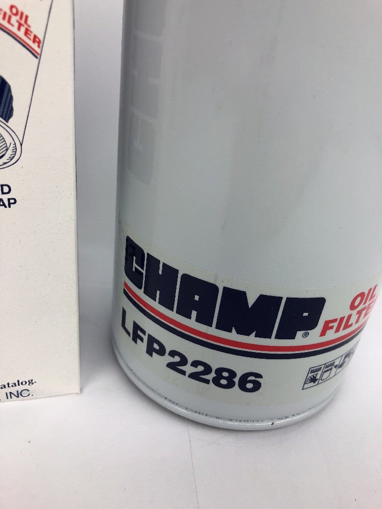 Champion Labs LFP2286 heavy-duty spin-on engine oil filter OEM replacement for automotive and diesel engine oil filtration.