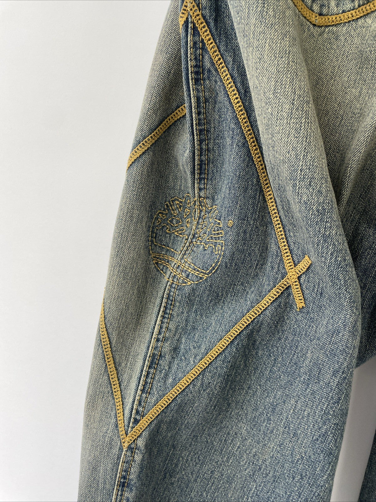 Timberland Denim Jeans Mens Size 38 X 32 Straight Leg Baggy Embroidered
