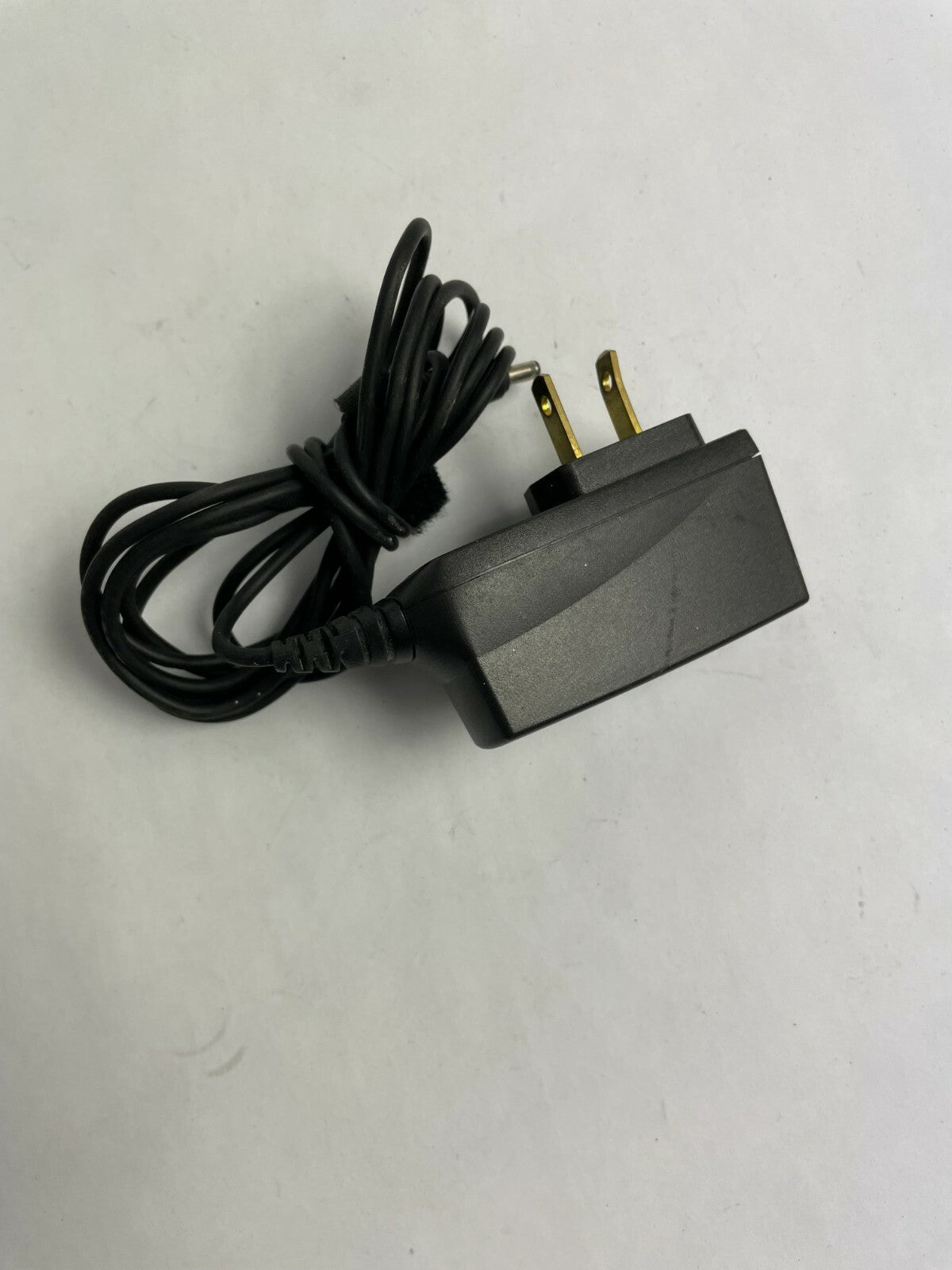 Genuine Nokia ACP-12U AC Adapter Output 5.7 V 800mA Power Supply Adapter A62