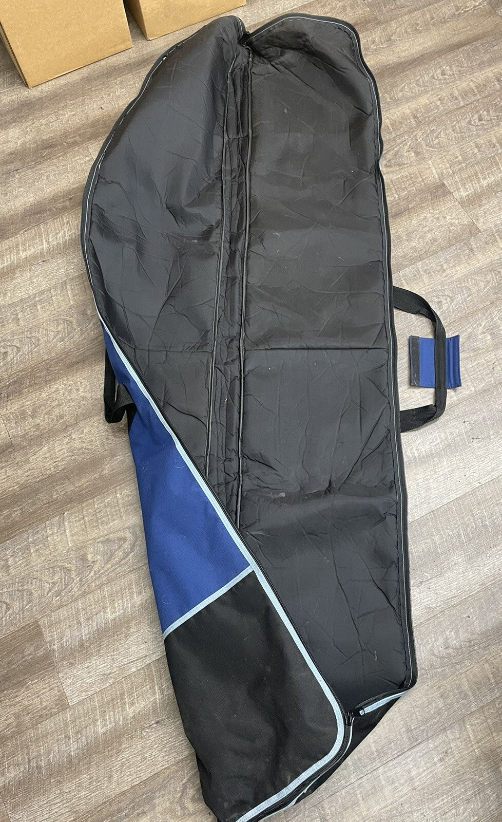 Meridien 105 Degree heavy duty padded insulated black ski travel bag for ski equipment storage and transport